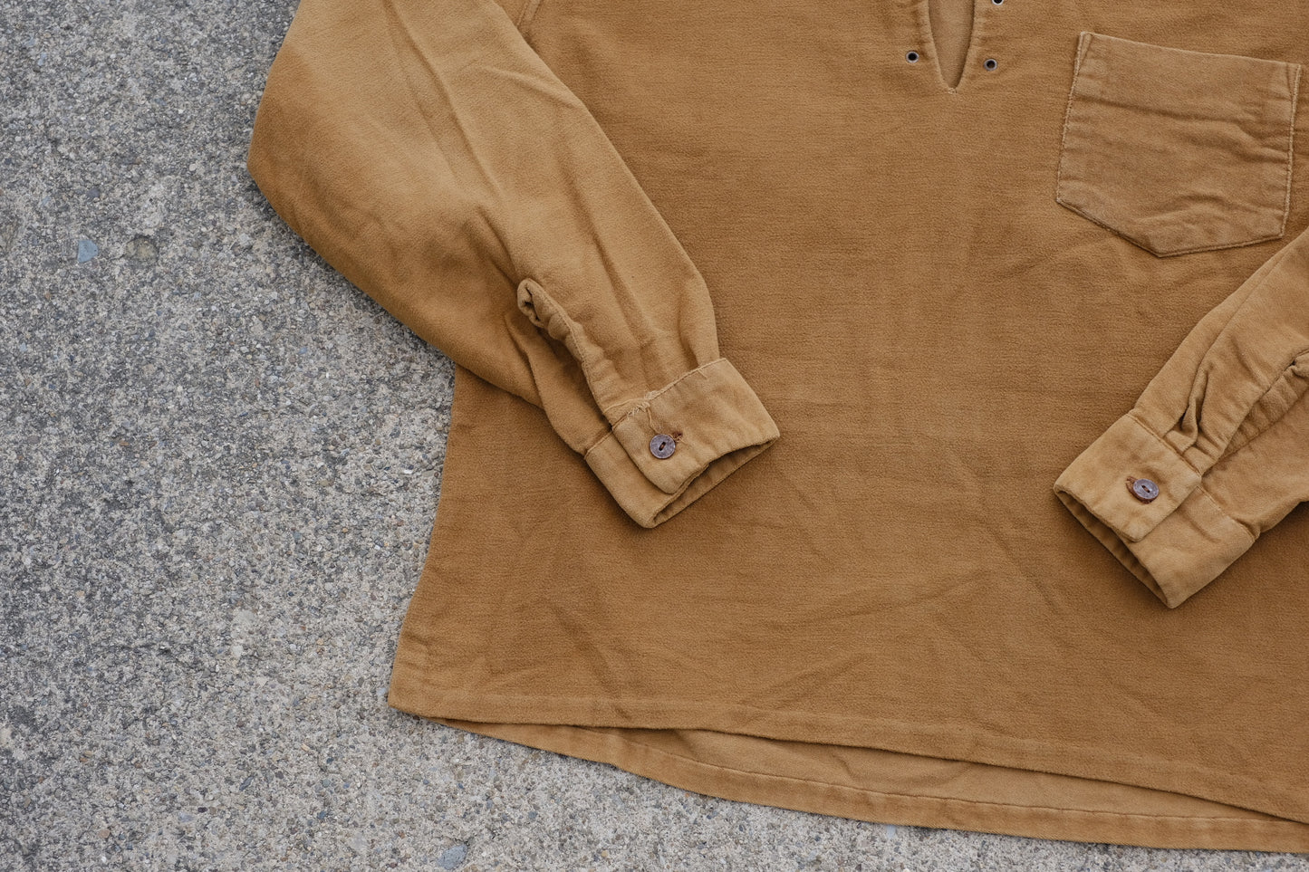 Vintage 1960s Handmade Brown V-Neck Shirt | Large