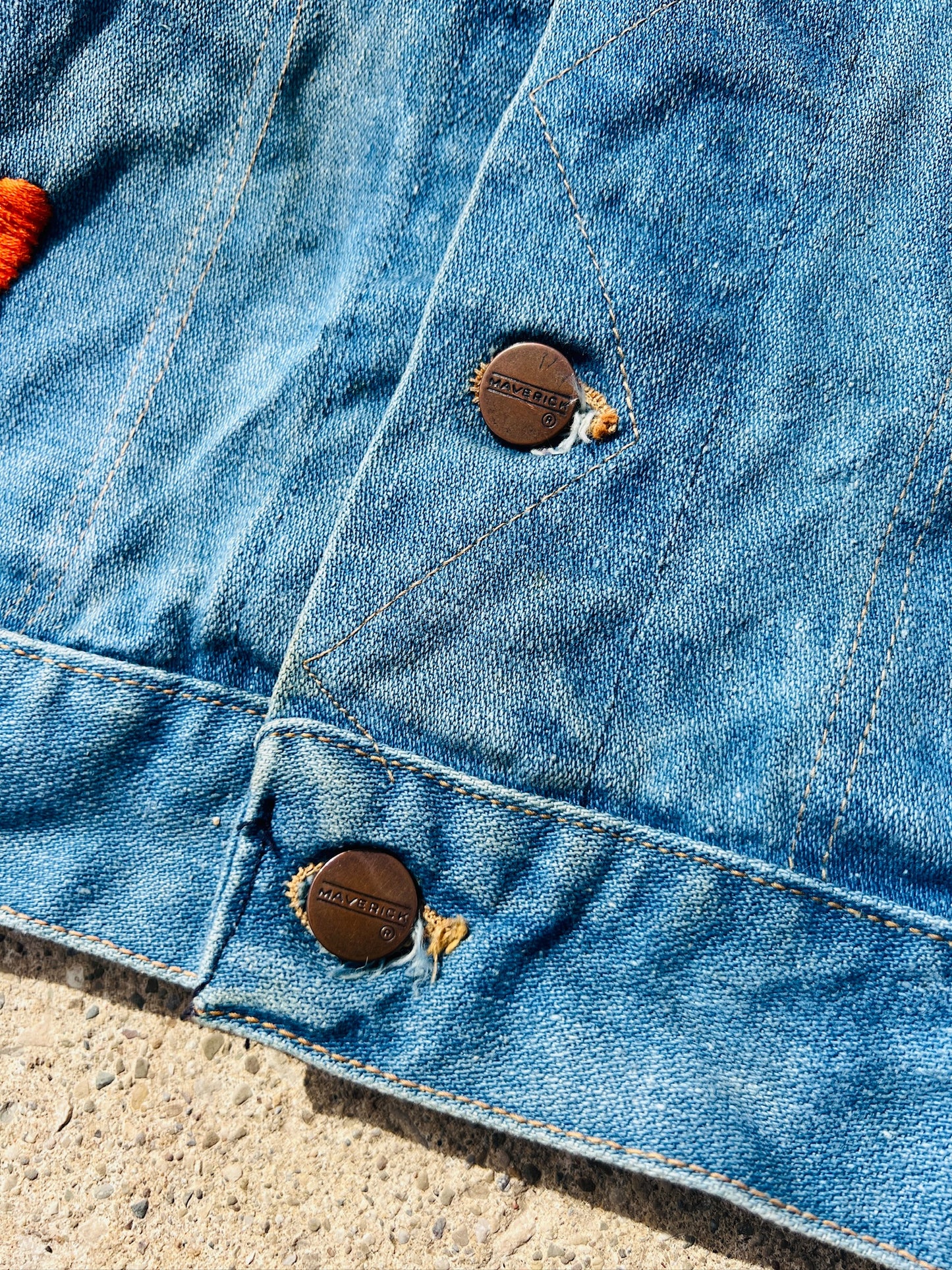 Vintage 1970s Maverick Blue Bell Embroidered Denim Jacket | Small