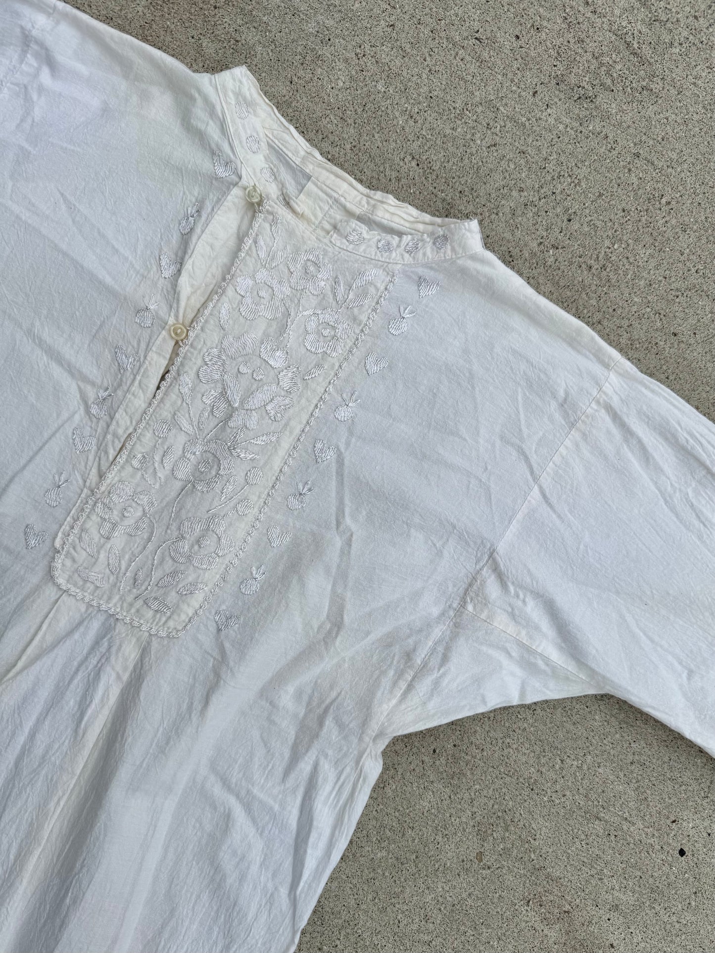 Vintage 1960s White Embroidered High-Neck Cotton Dress | Medium