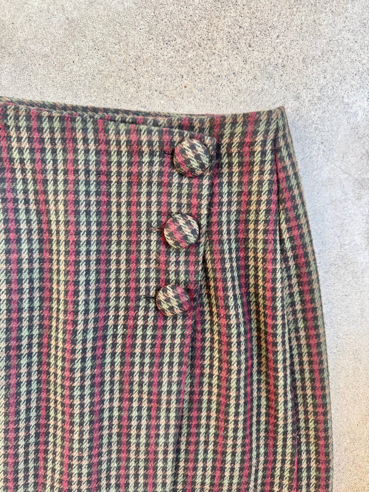 Vintage 1990s Tracy Evans Plaid Wool-Blend Mini Wrap Skirt | Waist 25”