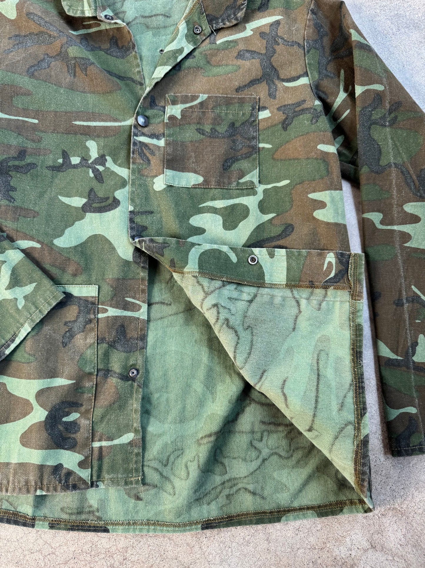 Vintage 1960s Camouflage Cotton Jacket | Medium