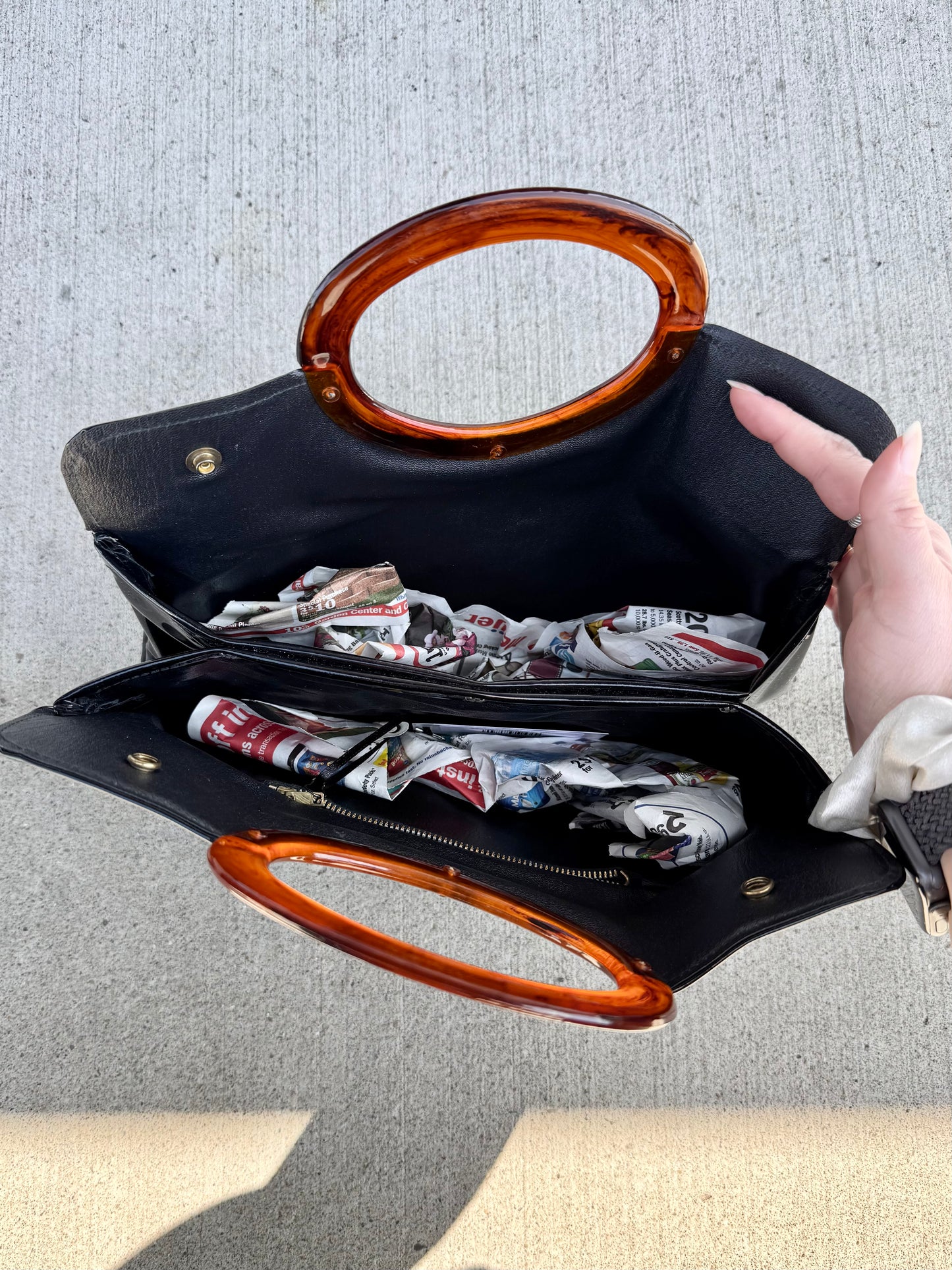 Vintage 1960s Black Vinyl Tortoiseshell Handle Handbag