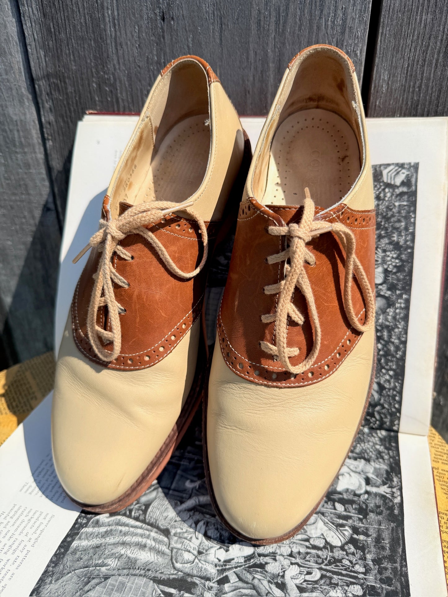 Vintage 1980s Cole Haan Two-Tone Saddle Oxford Shoes | Men’s 9.5