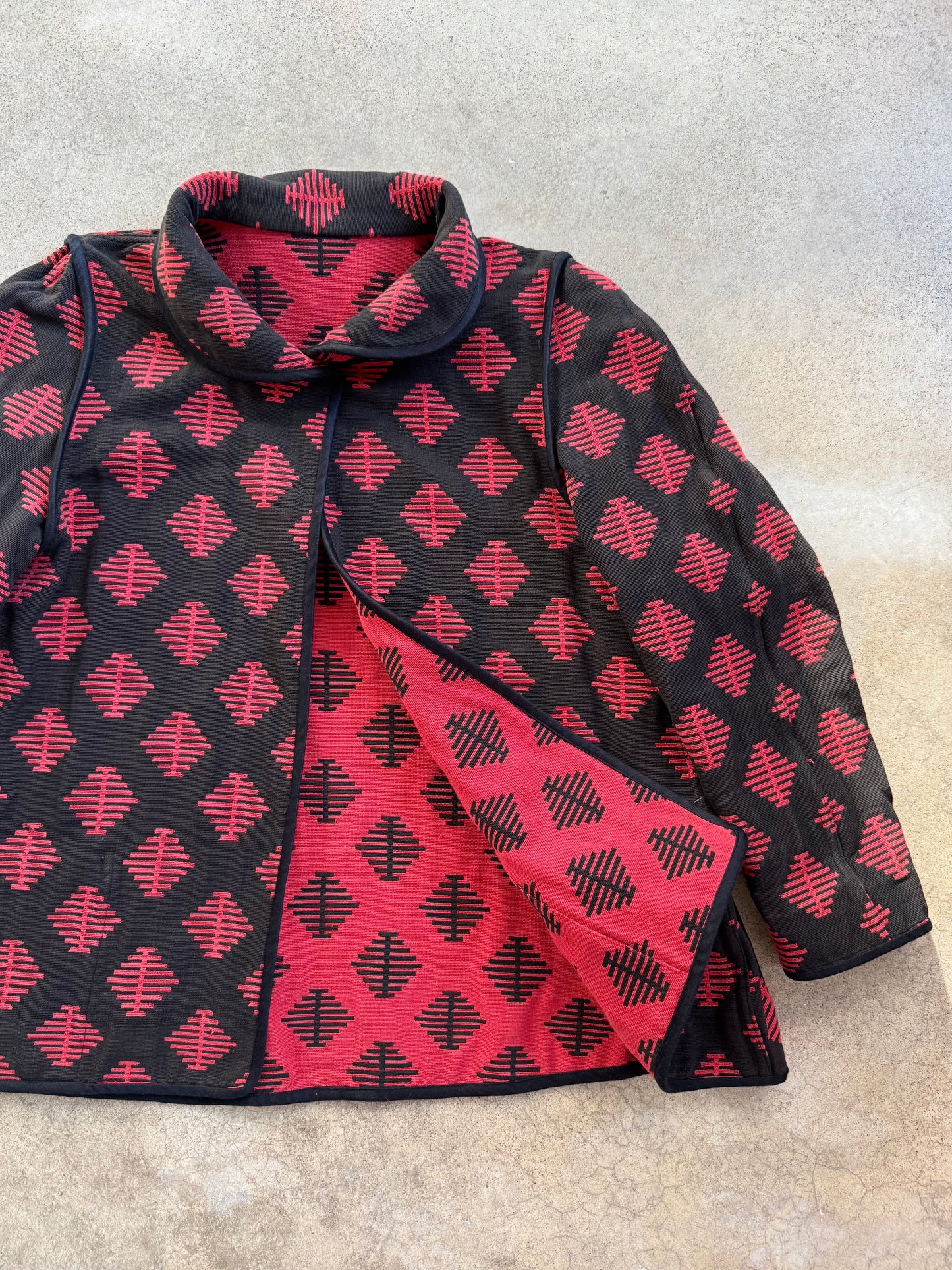 Vintage 1980s Red & Black Pattern Reversible Jacket | L/XL