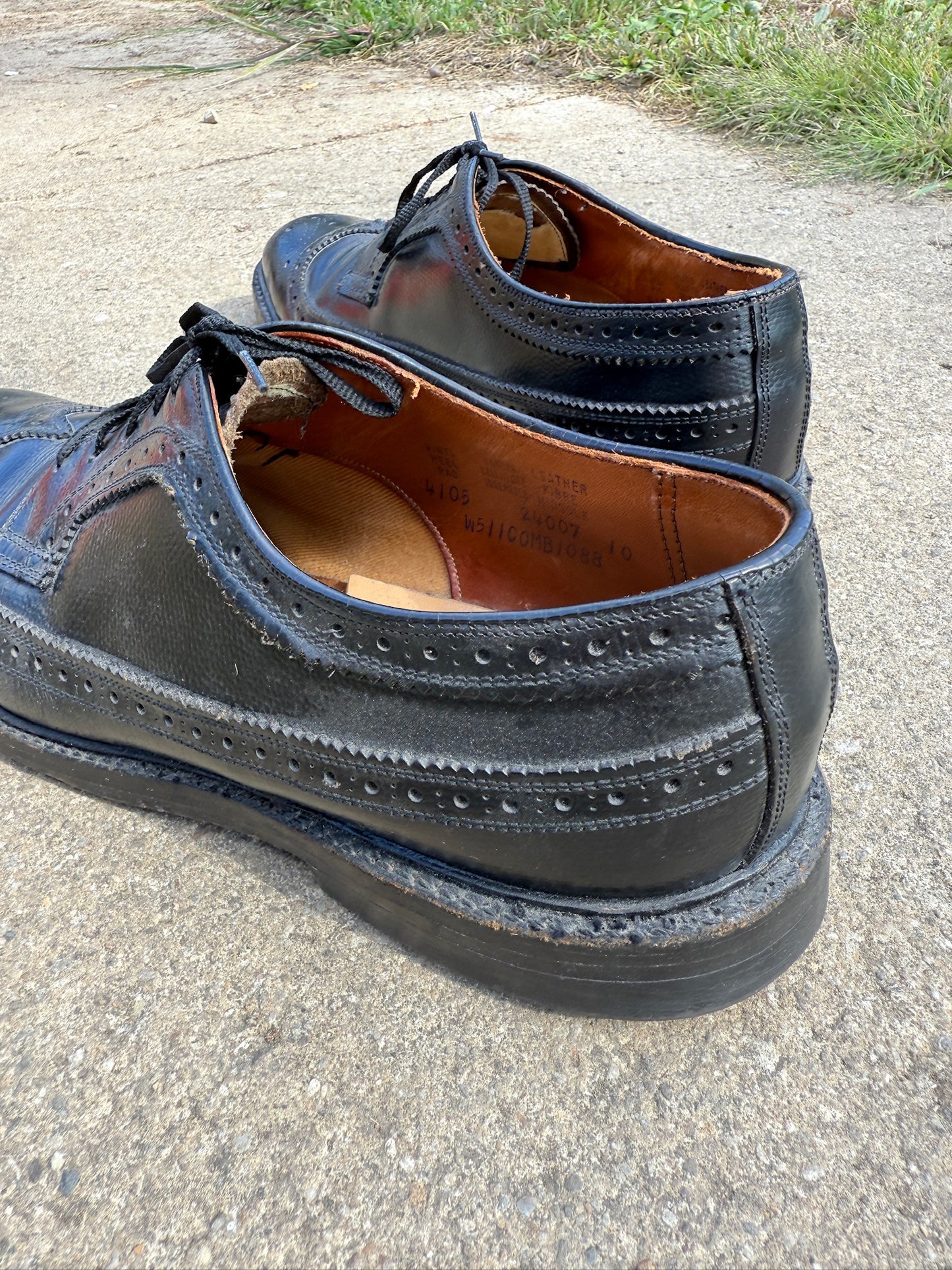 Vintage 1960s Black Leather Wingtip Oxford Dress Shoes | Men’s 11