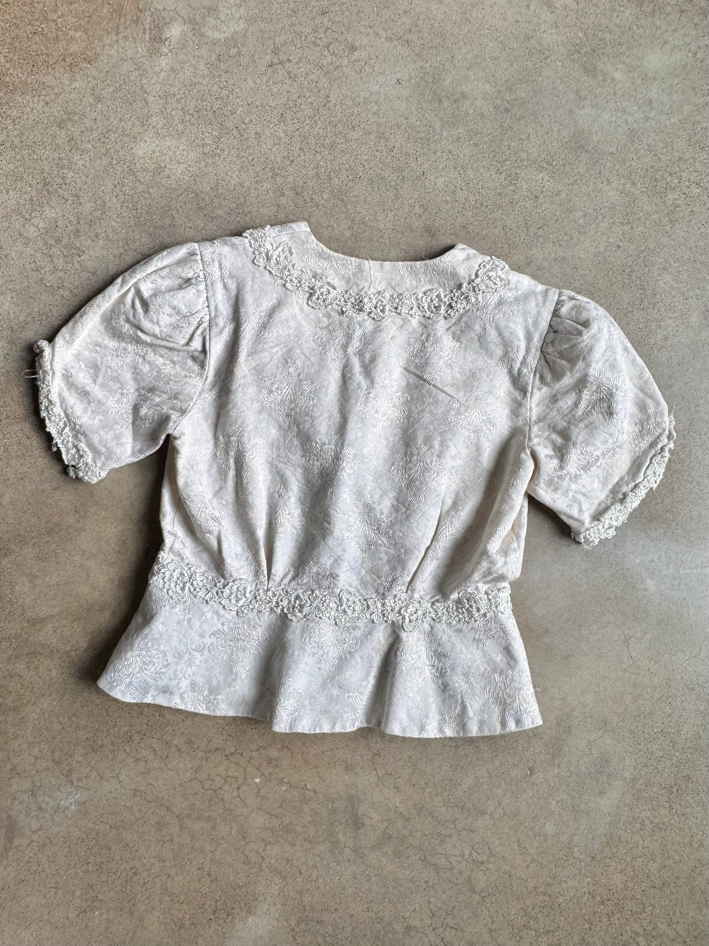Vintage 1980s Nah Nah Collections by Jonathan Tait Ivory Floral Jacquard & Lace Short Sleeve Blazer | Small