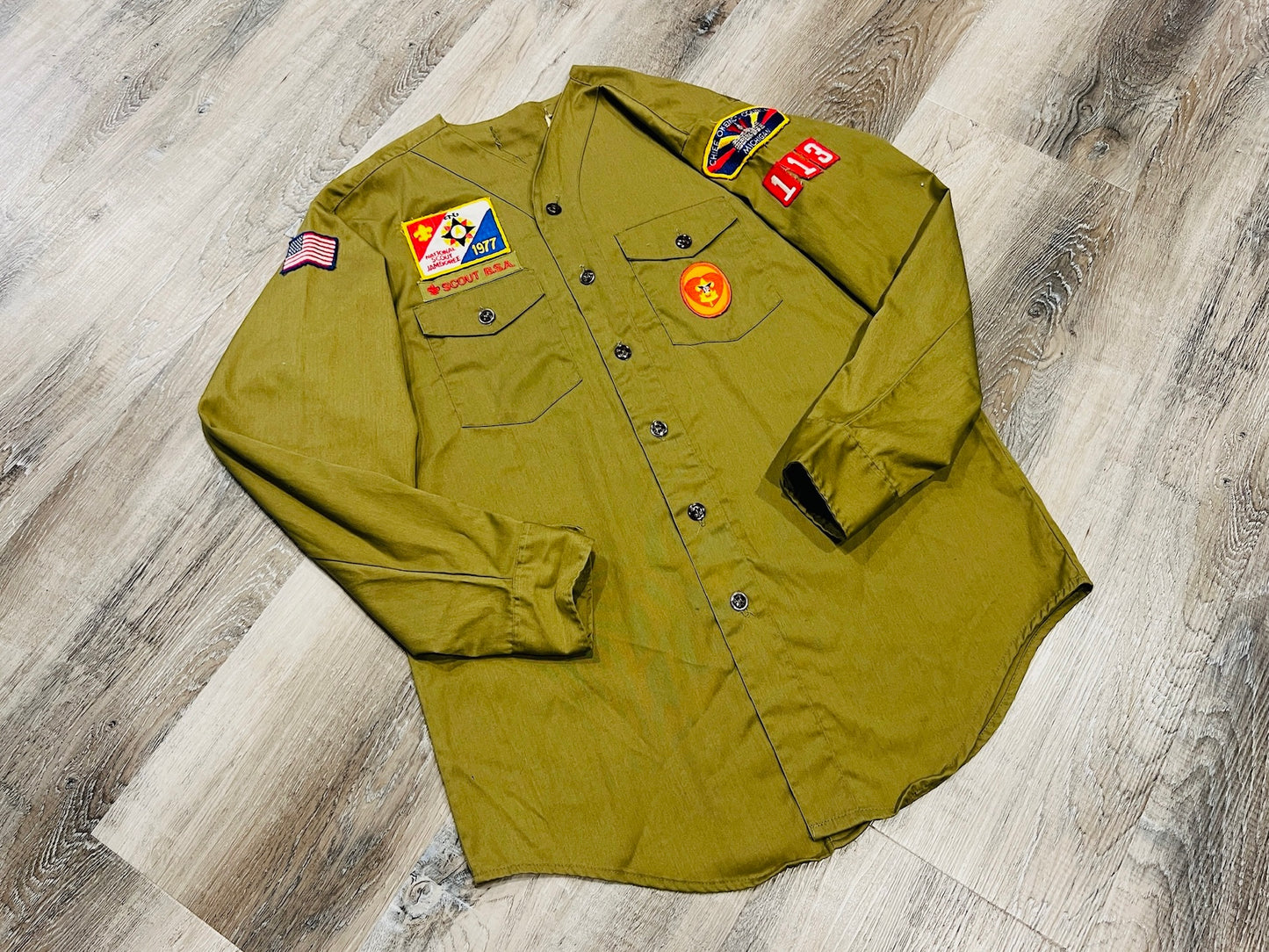 Vintage 1977 Scouts BSA Green Patched Button-Up Shirt | Large