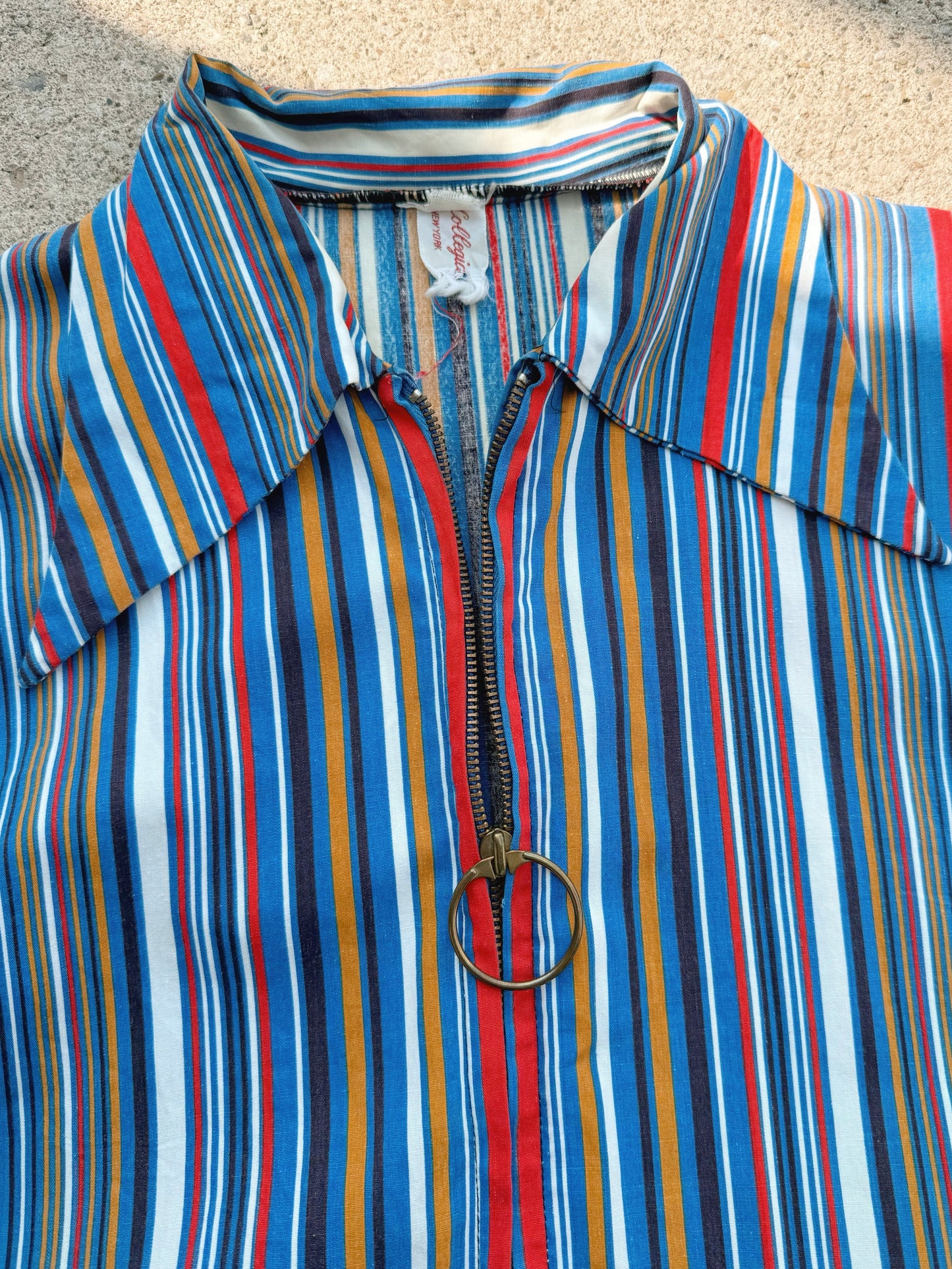 Vintage 1960s Striped O-Ring Zip Up Dagger Collar Shirt | M/L