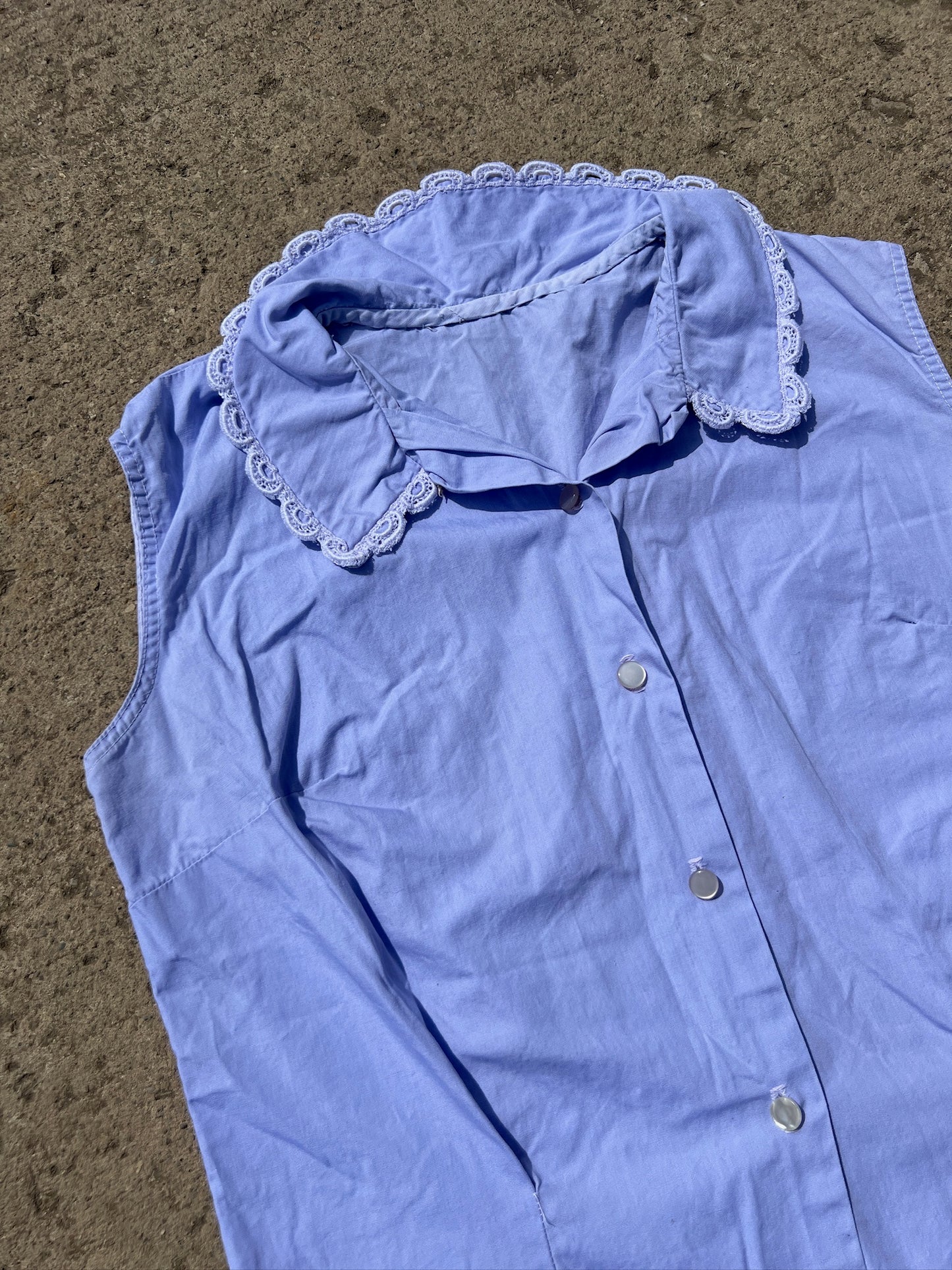 Vintage 1950s Lavender Frill Collar Sleeveless Blouse | Small
