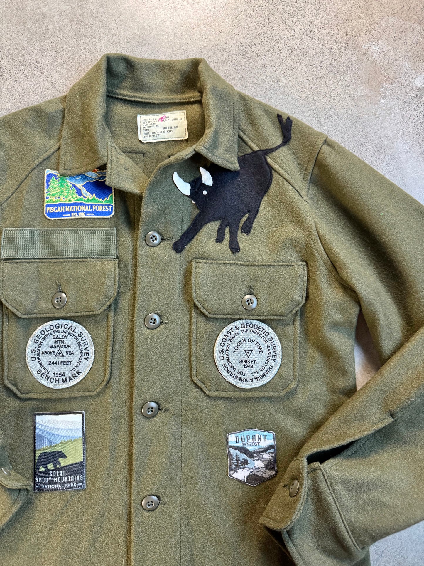 Vintage 1980s Military Issue Green Wool Shirt Jacket w/ National Park Patches | Small