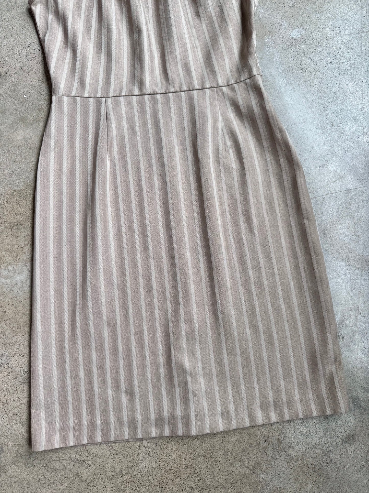 Karin Stevens Beige Stripe Ruffle Collar Dress | Small