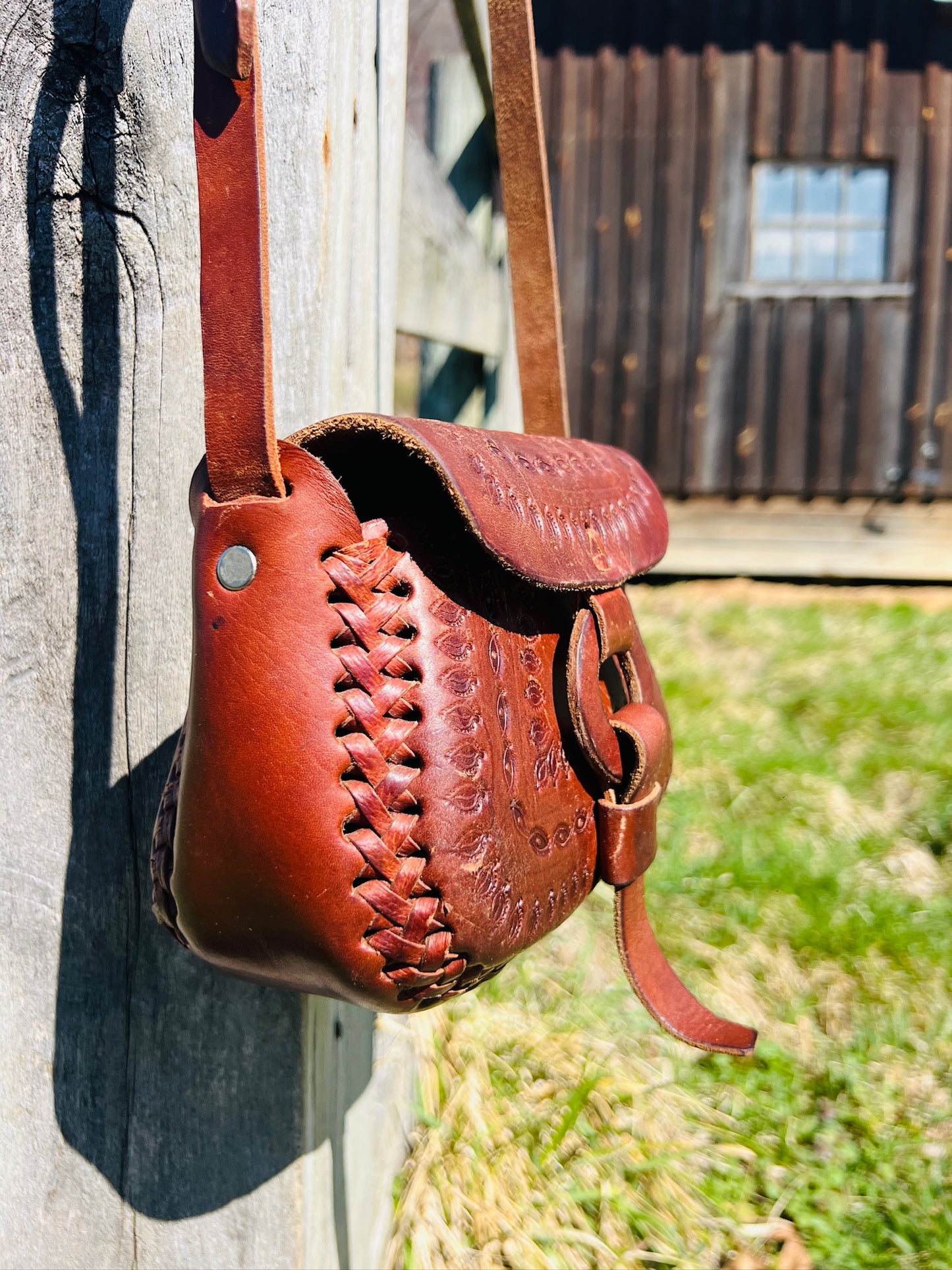 Vintage 1960s Hand-Tooled Brown Leather Purse