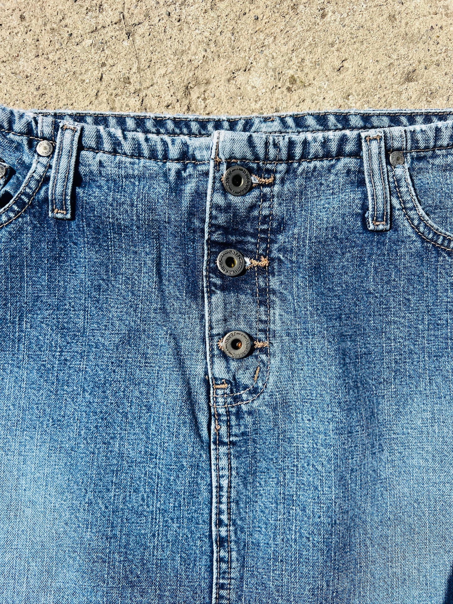 Vintage 90s/Y2K Hydraulic Low Rise Denim Maxi Skirt | Waist 33”