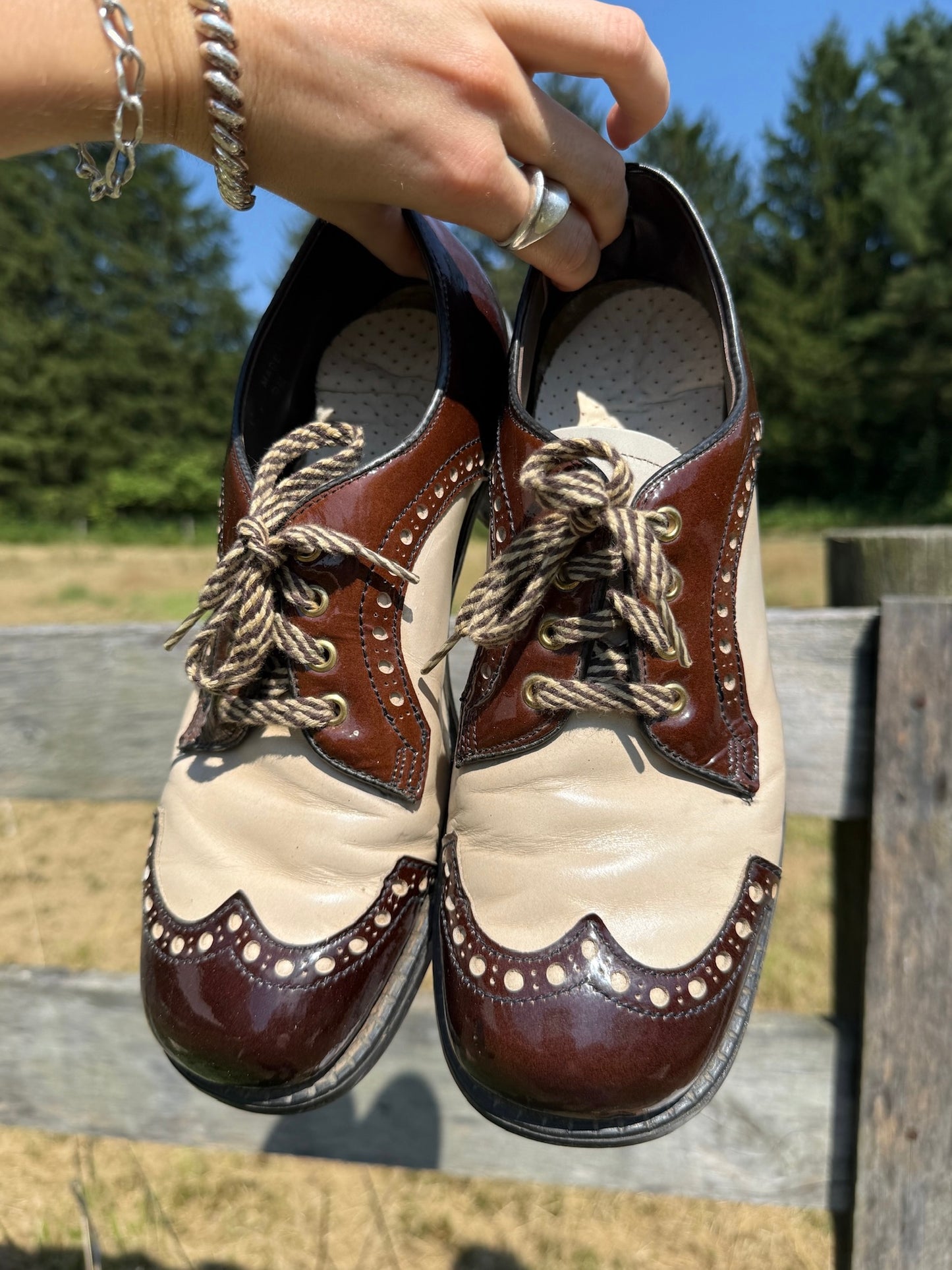 Vintage 1970s Patent Leather Two-Tone Oxford Shoes | Women’s 9.5