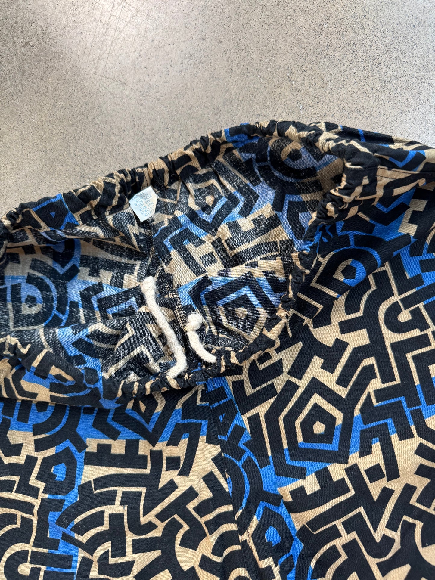 Vintage 1990s Limited Express Blue & Brown Printed Cotton Shorts | Large