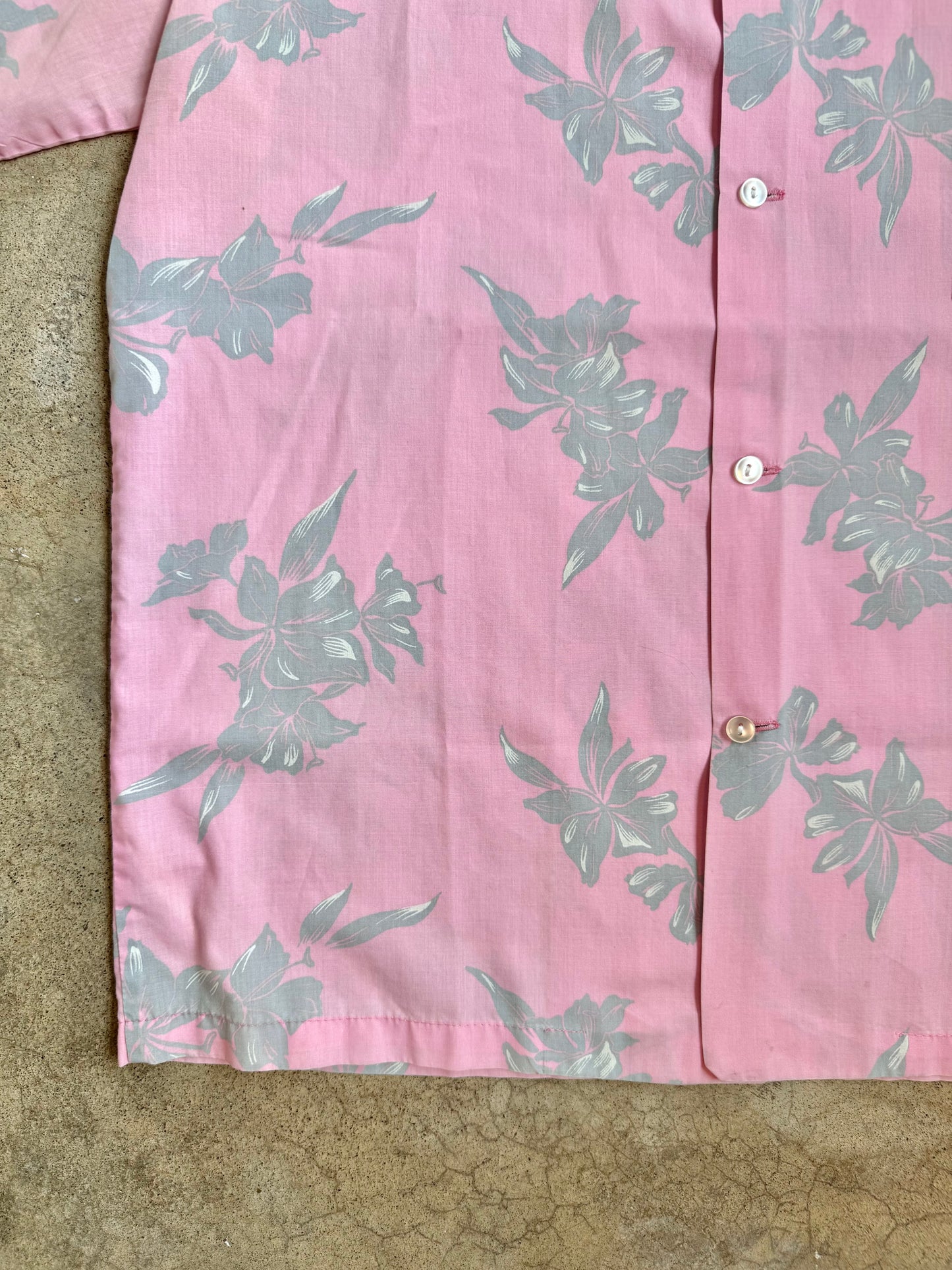 Vintage 1970s Aikane Pink & Grey Hawaiian Shirt | M/L