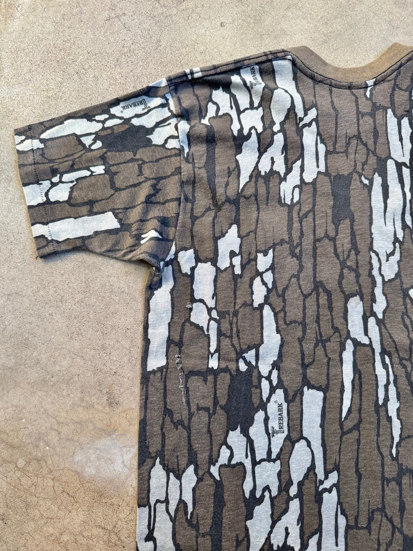 Vintage 1980s Trebark Camouflage Distressed Pocket Tee | Medium