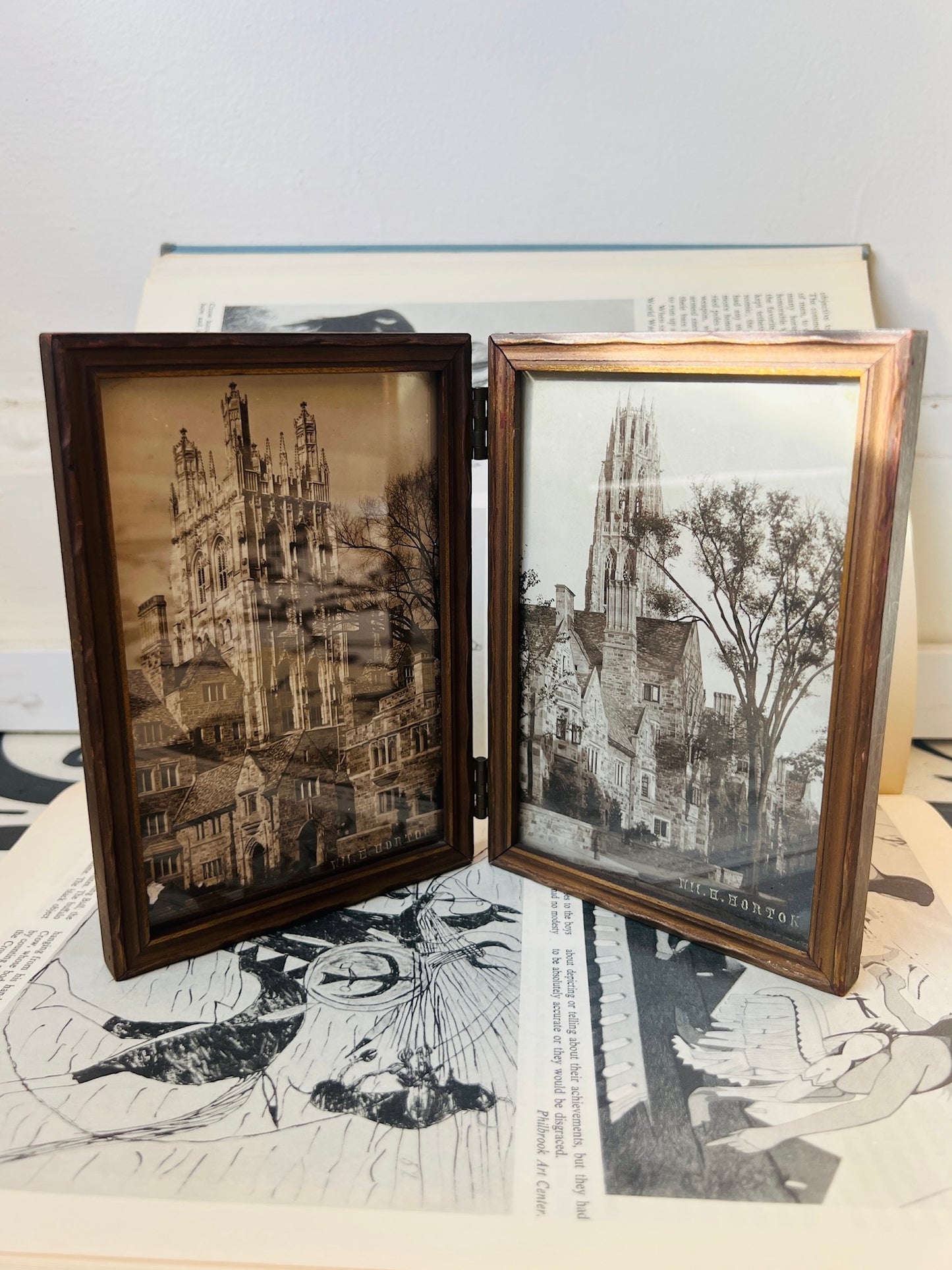 Vintage 1940s Wood Folding Picture Frame Display