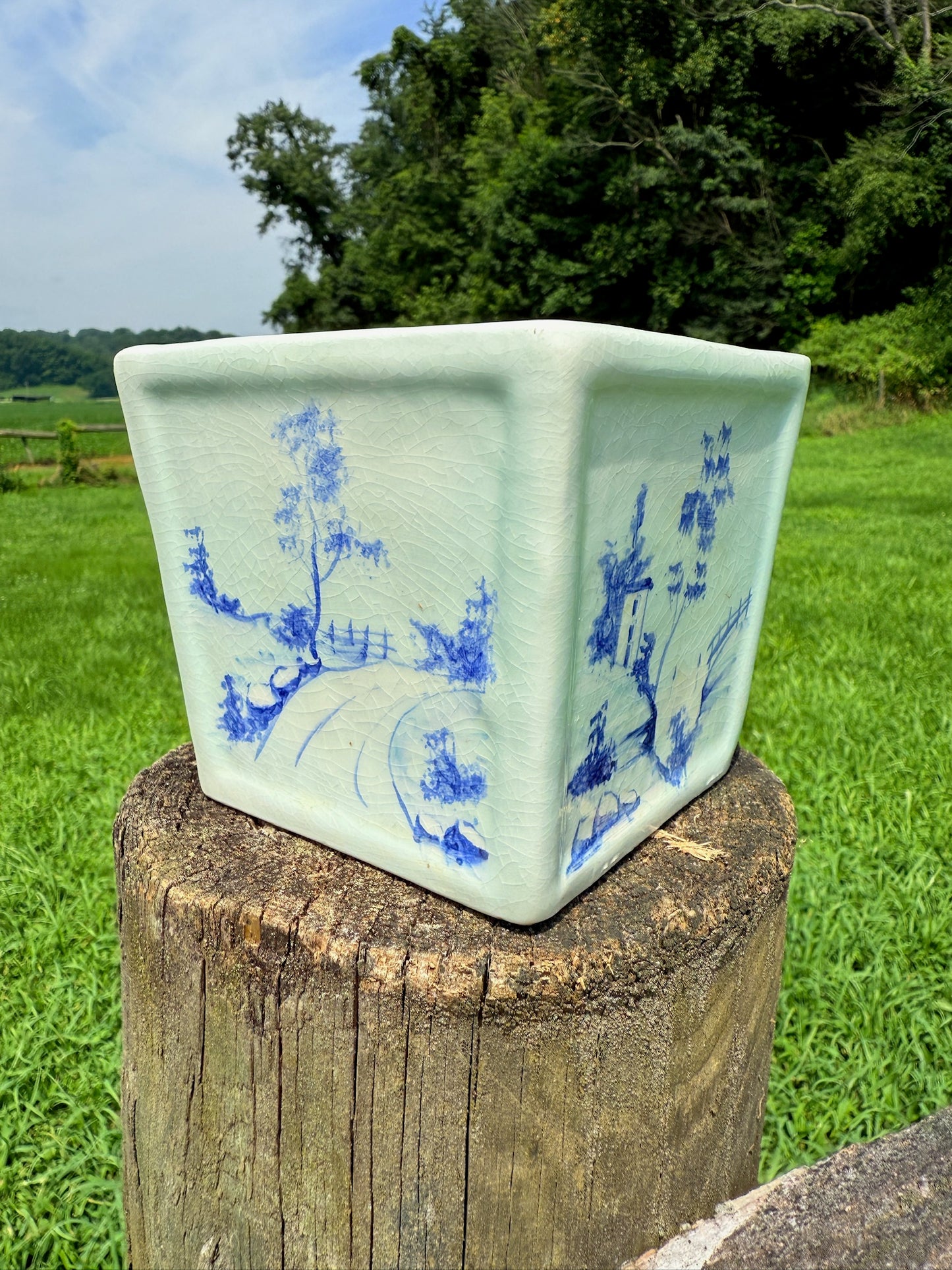 Vintage 1930s Elpa Alcobaca Ceramic Blue Willow Style Flower Brick/Vase
