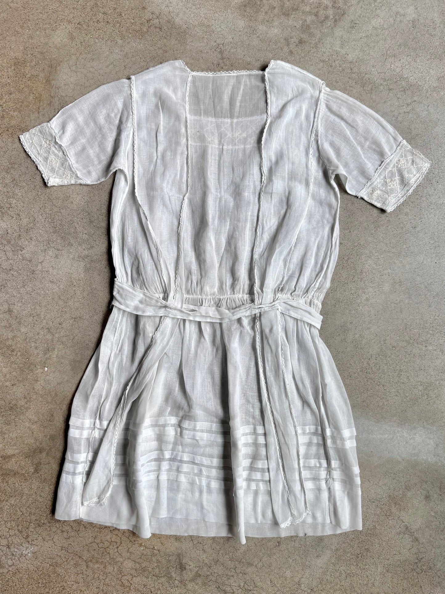 Antique 1900s Edwardian White Voile Embroidered Chore Dress | Small