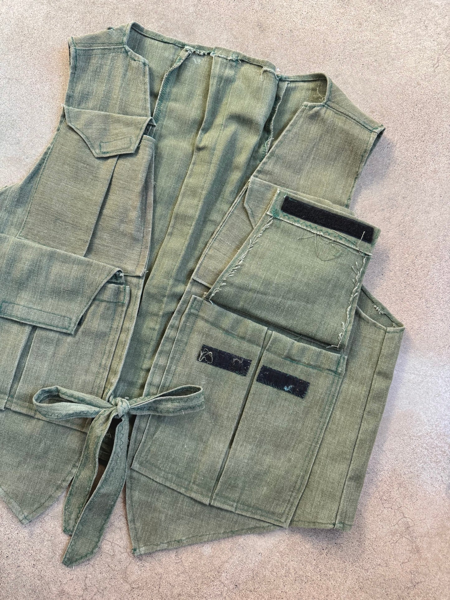 Vintage 1970s Handmade Green Cargo Utility Vest | Large