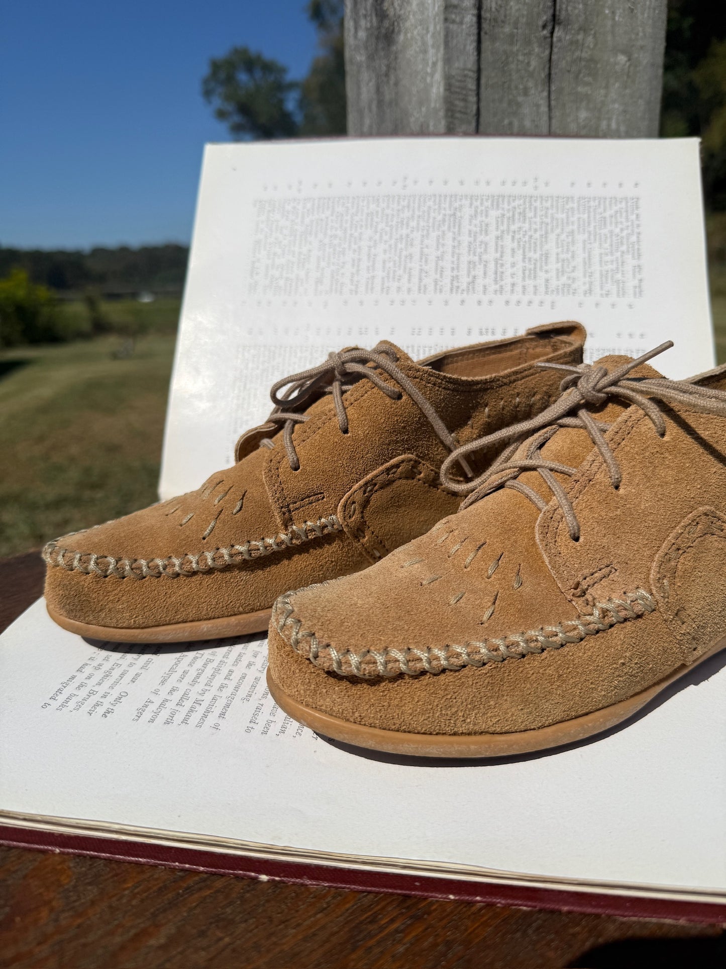 Vintage 1970s Minnetonka Suede Moccasins | Women’s 7
