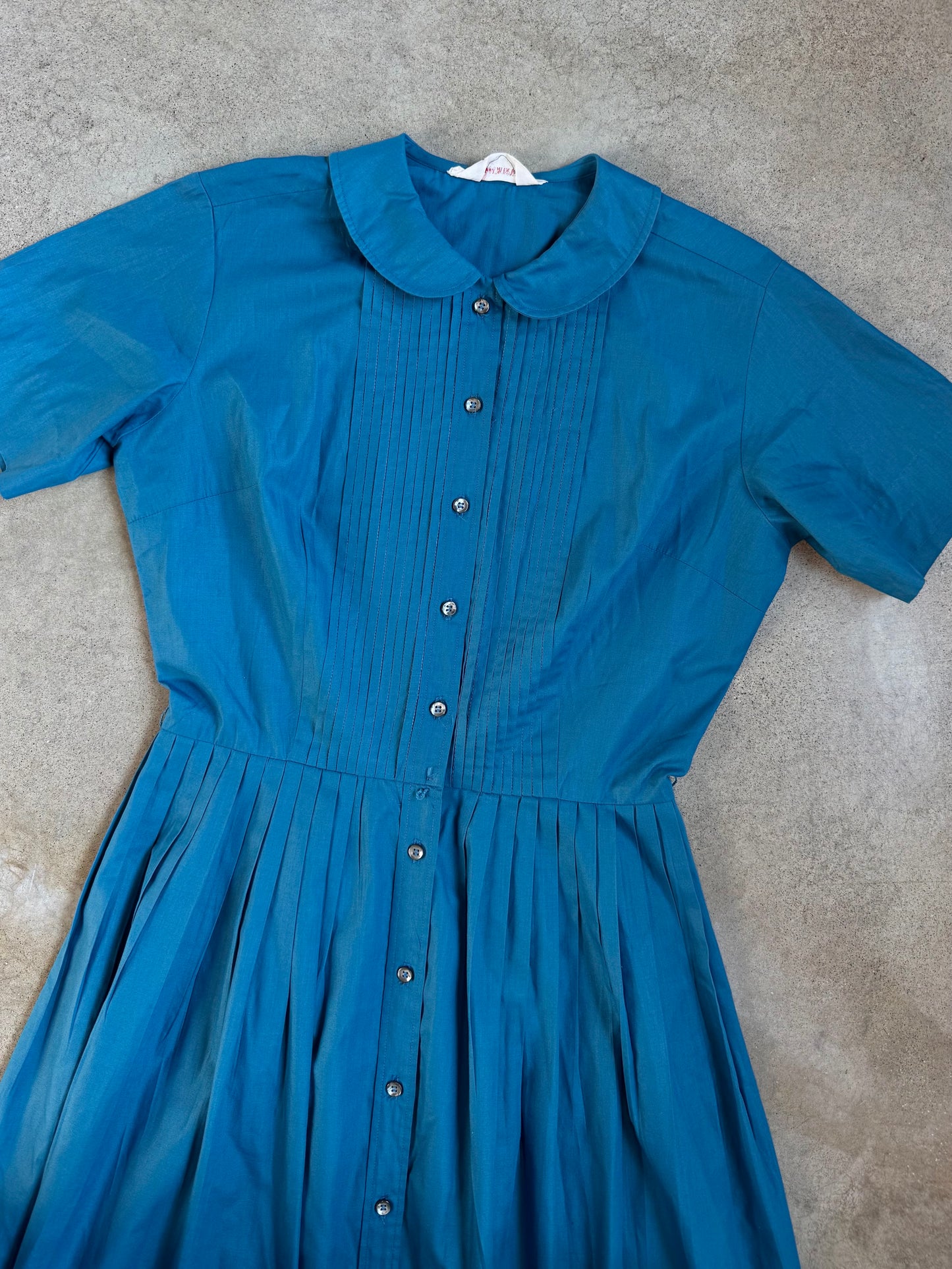 Vintage 1950s Country Miss Blue Pleated Chore Dress | Medium