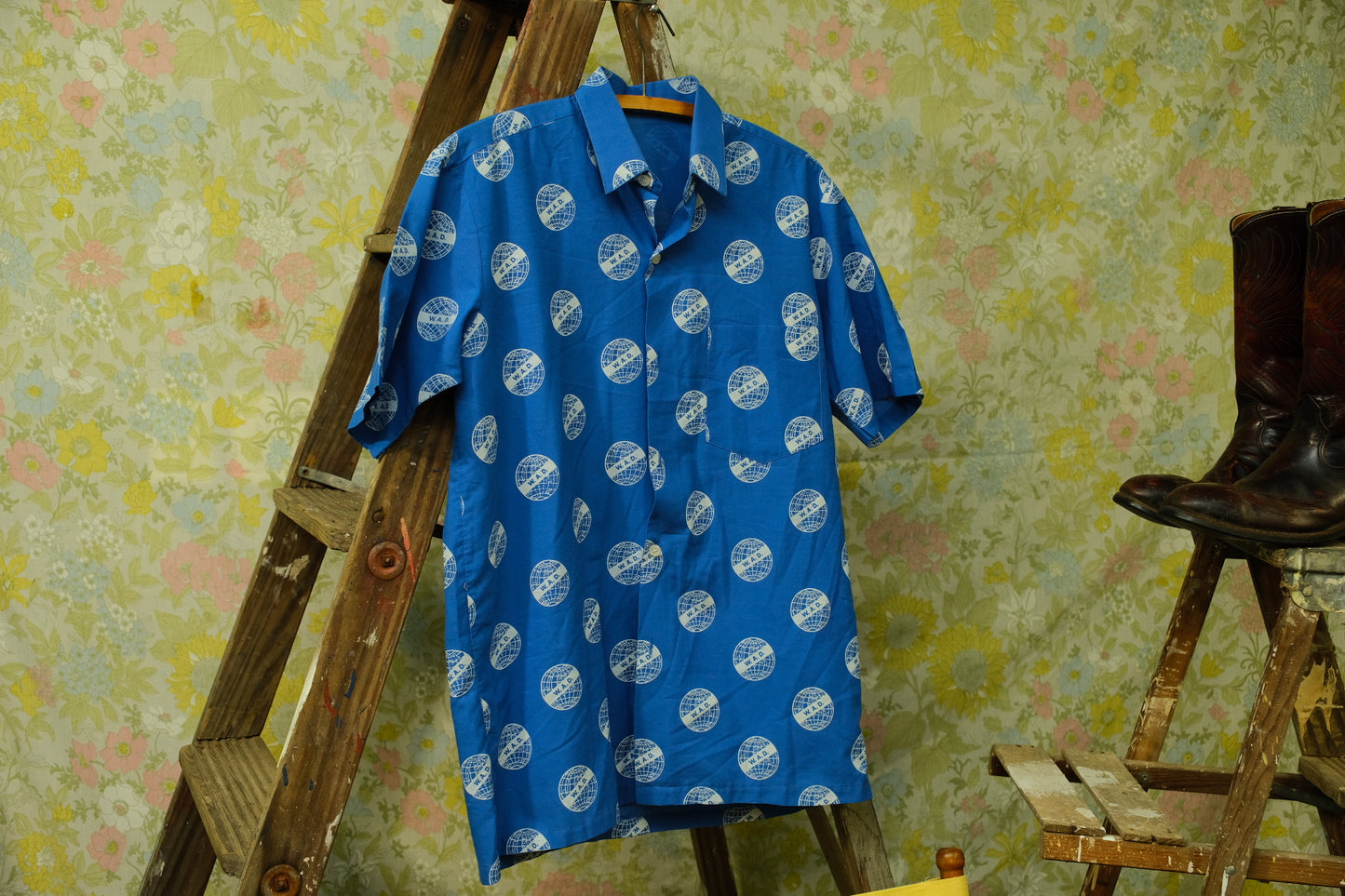 Vintage World Association of Detectives Blue Logo Printed Shirt | Medium