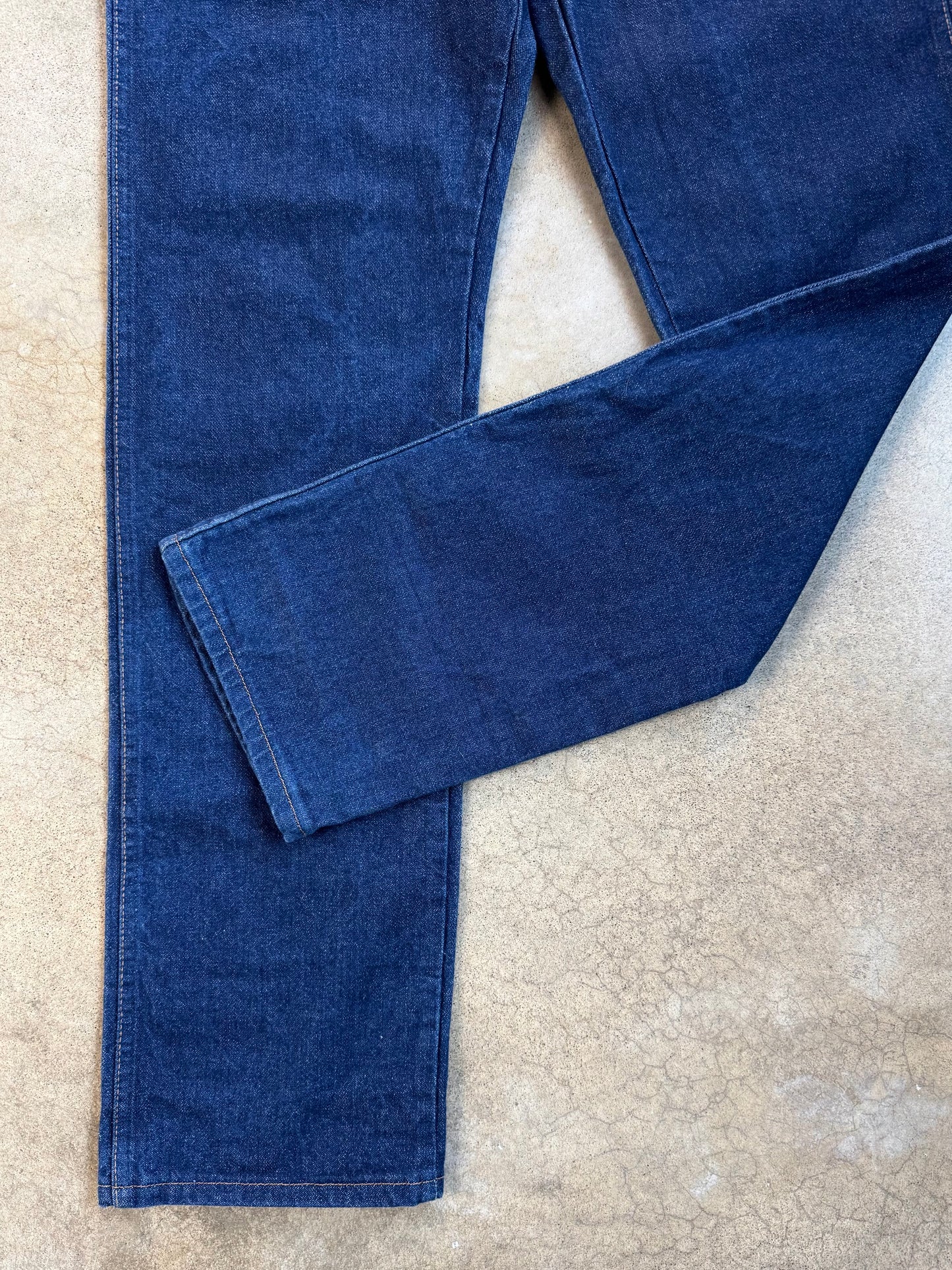 Vintage 1980s Wrangler Dark Wash Straight Leg Jeans | Waist 33”