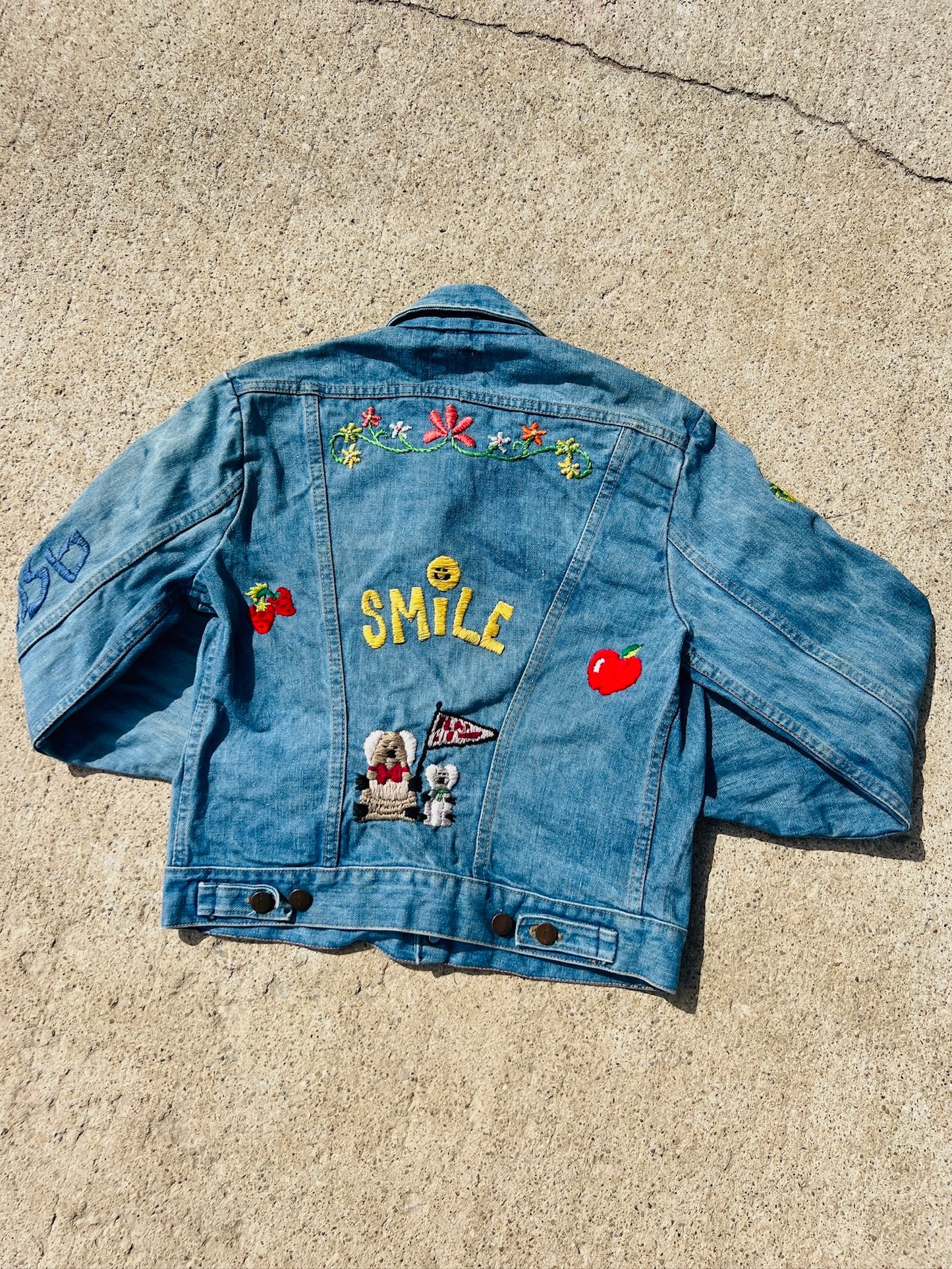 Vintage 1970s Maverick Blue Bell Embroidered Denim Jacket | Small