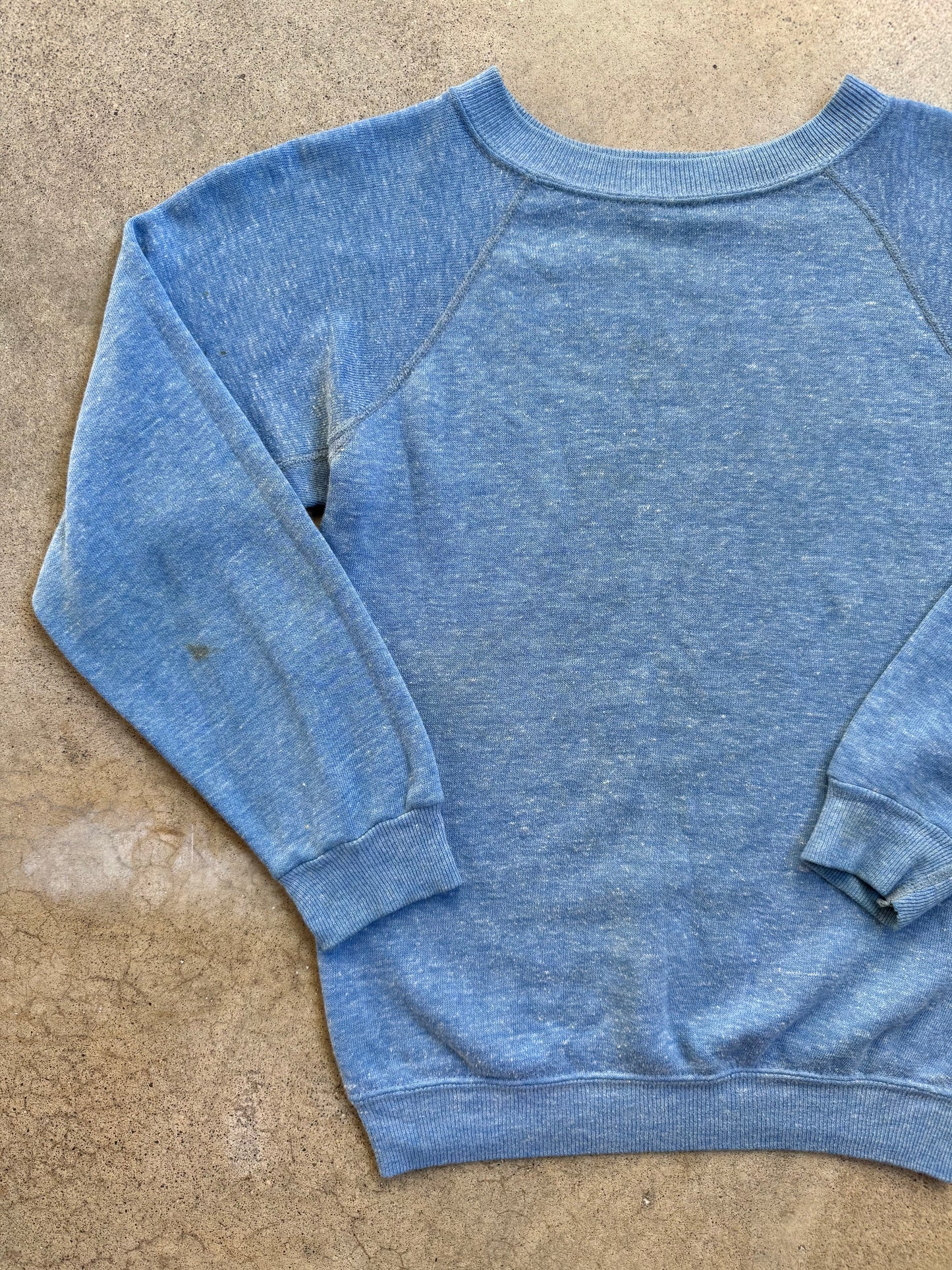 Vintage 1980s Heather Blue Worn Raglan Sweatshirt | XS
