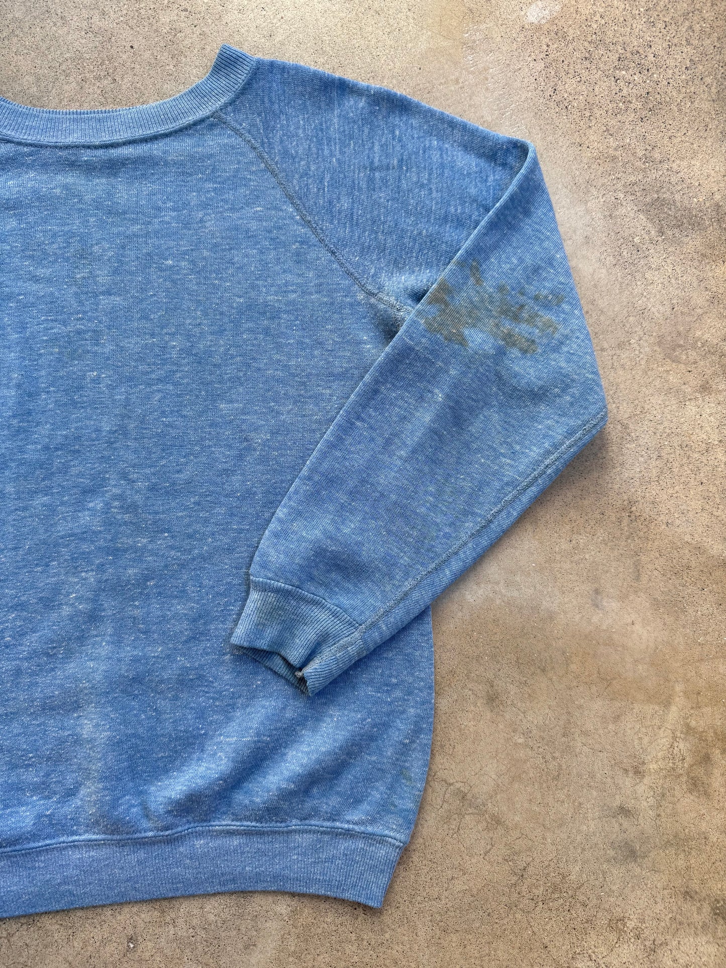 Vintage 1980s Heather Blue Worn Raglan Sweatshirt | XS