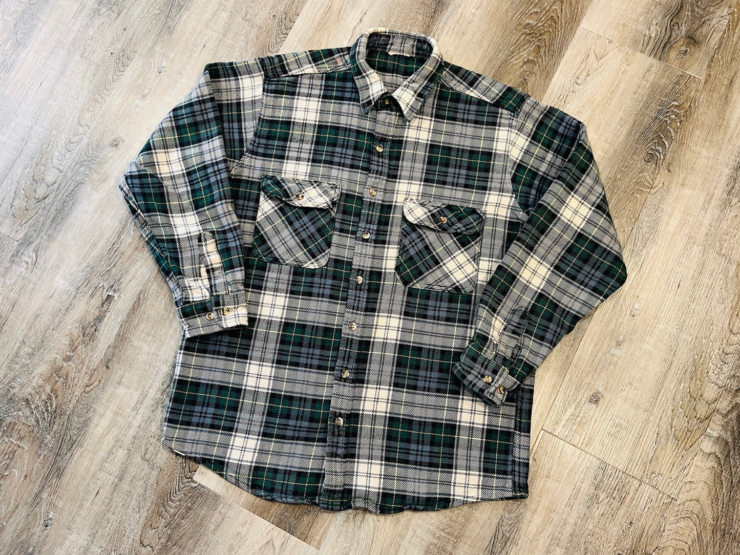 Vintage 1990s Green Plaid Cotton Flannel Shirt | Large