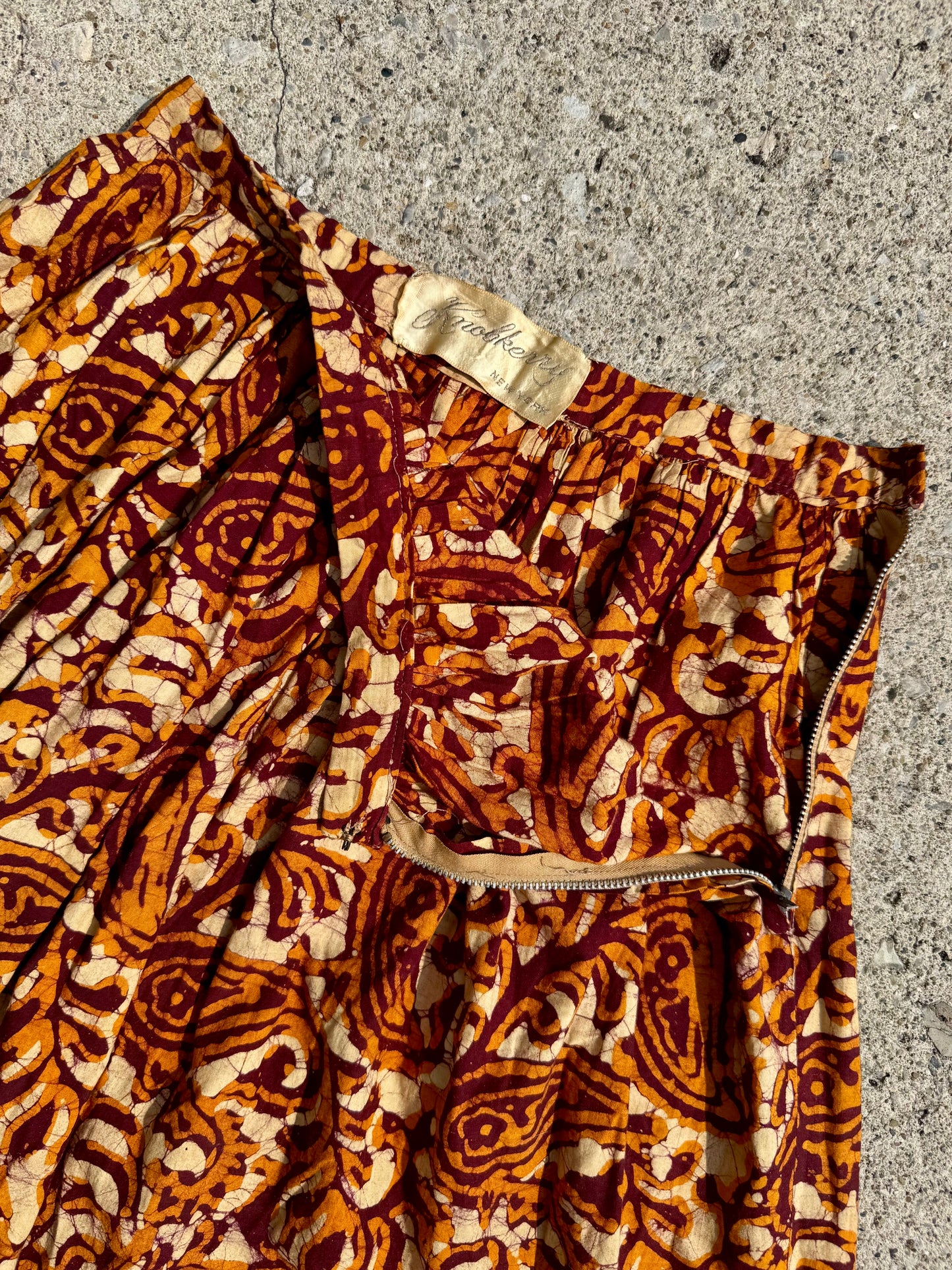 Vintage 1960s Knobkerry NY Bohemian Paisley Ruffled Maxi Skirt | Small