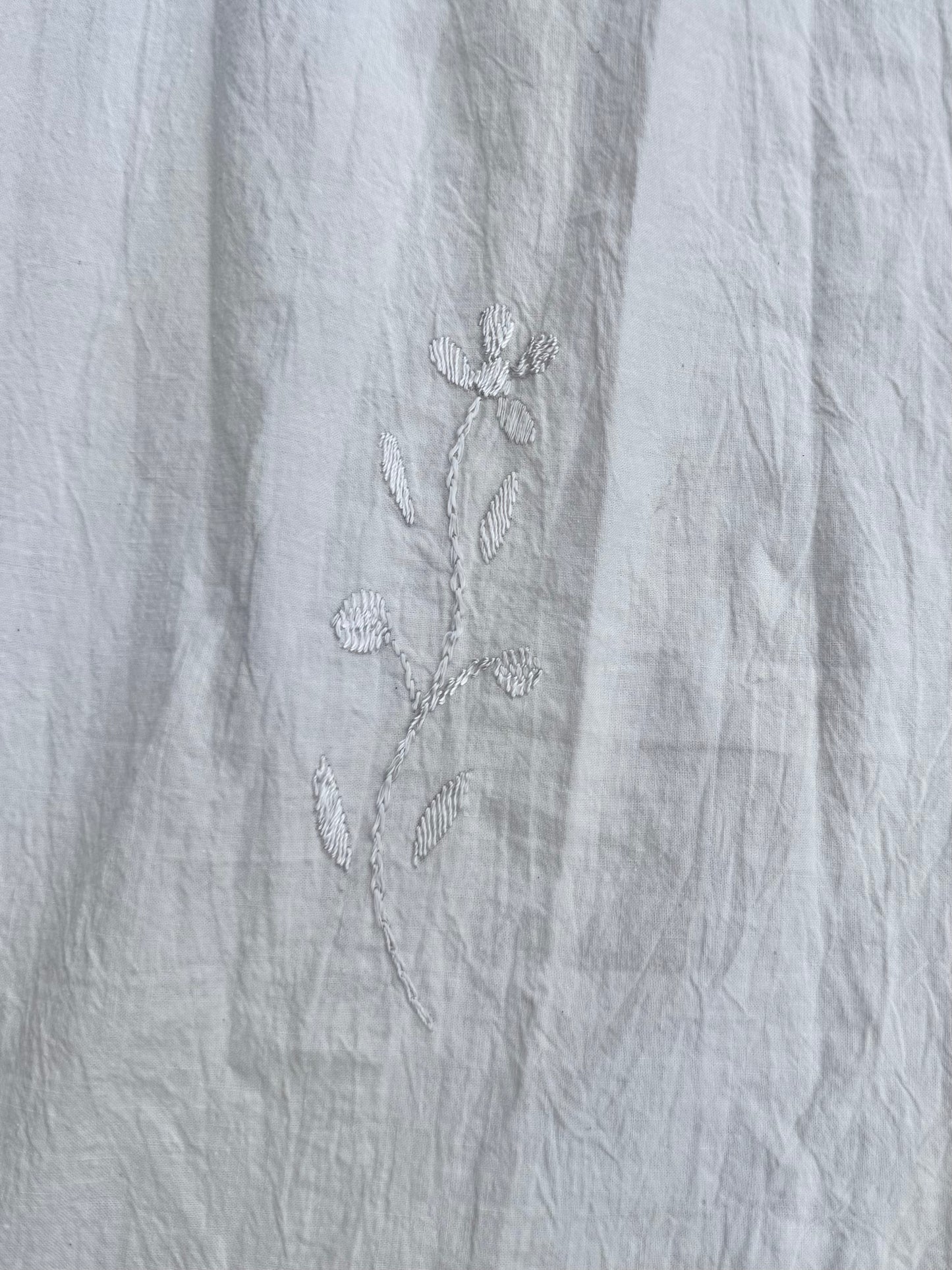 Vintage 1960s White Embroidered High-Neck Cotton Dress | Medium