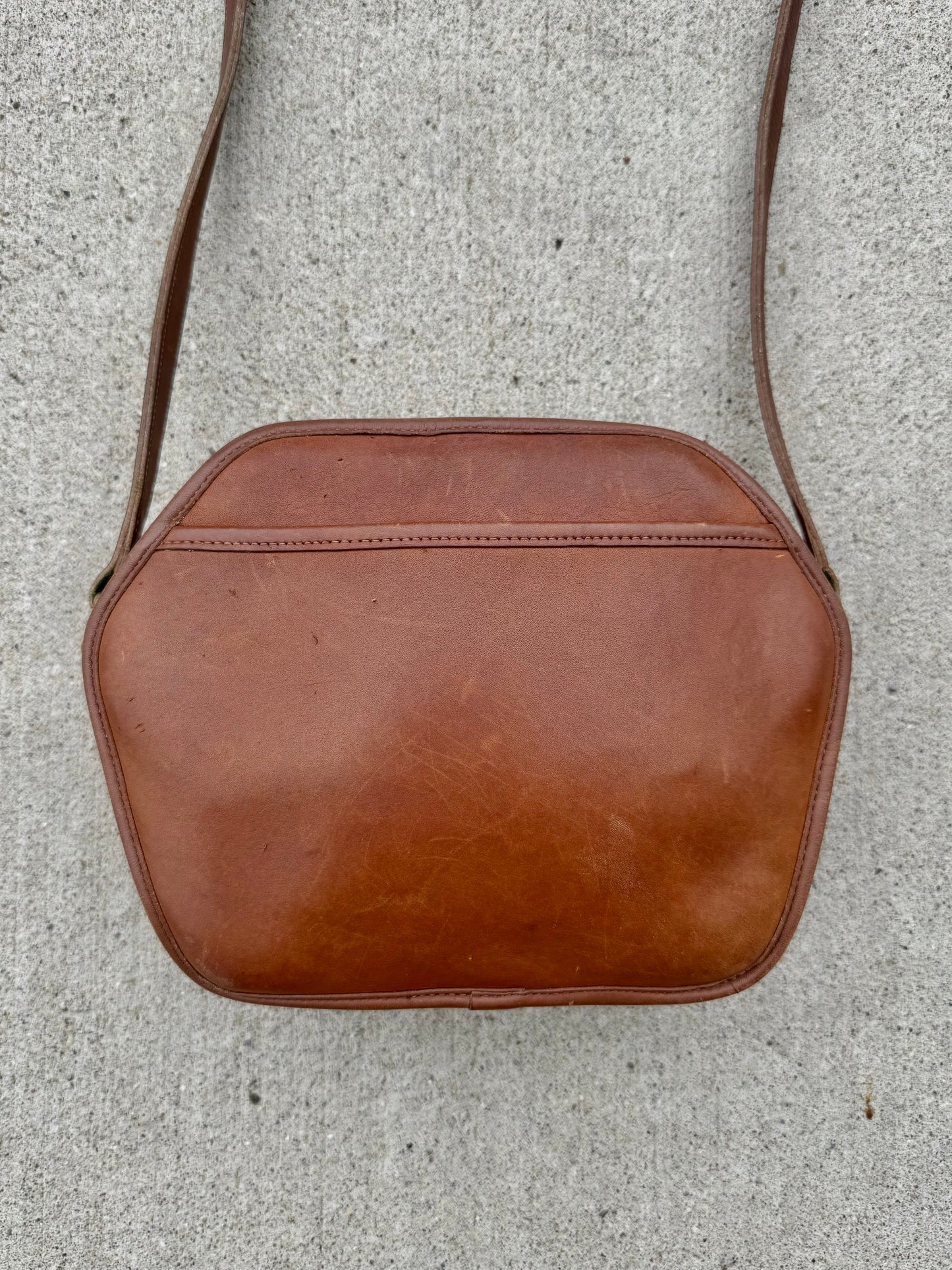 Vintage Coach Cooper Zip Bag | Style. No 9922