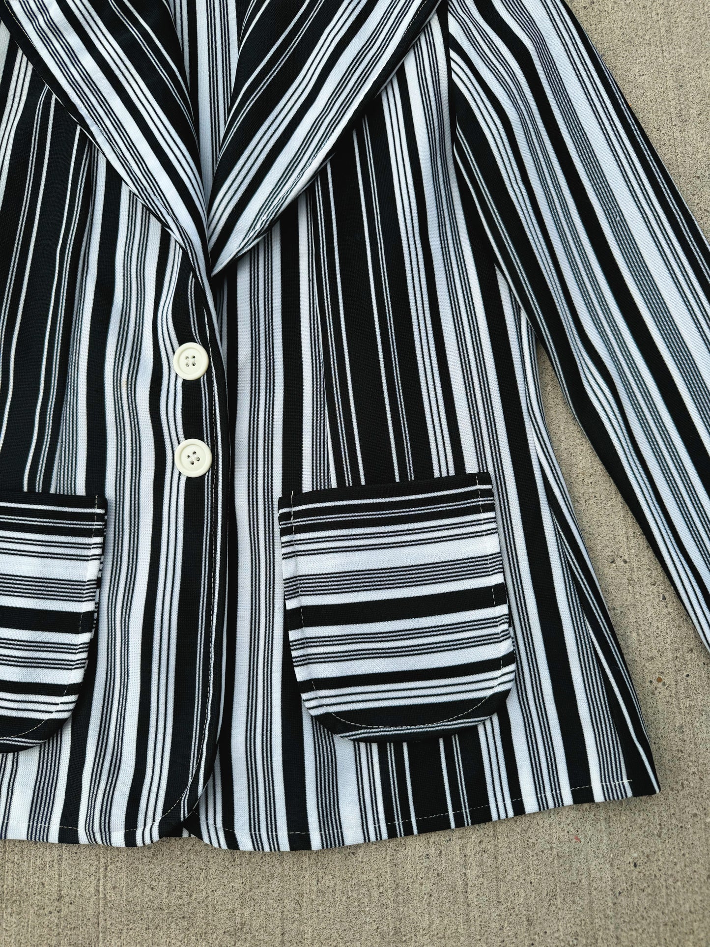 Vintage 1970s Black & White Striped Polyester Blazer | XS/S