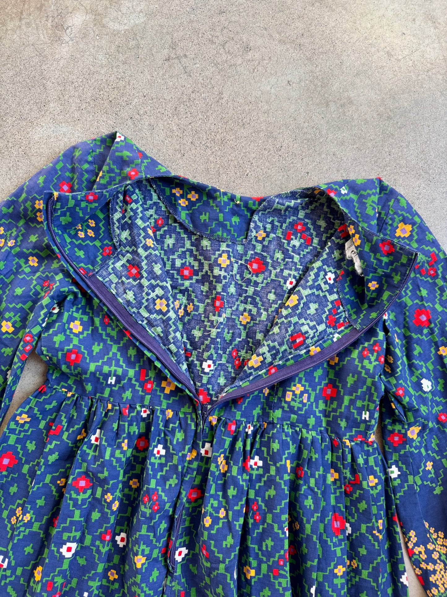 Vintage 1960s Nancy B California Pixelated Floral Long Sleeve Mini Dress | XS/S