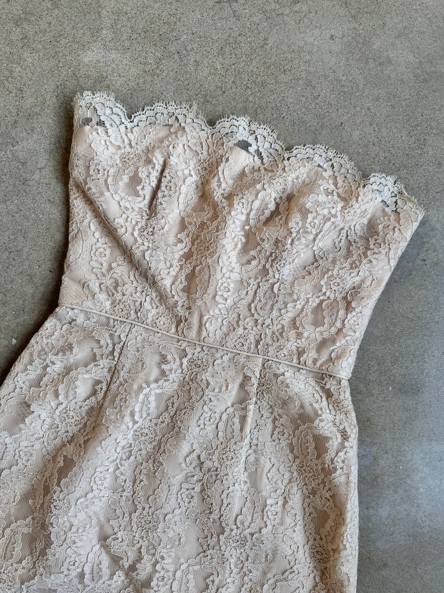 Vintage 1950s Carol Robins Nude Lace Strapless Cocktail Dress | XS