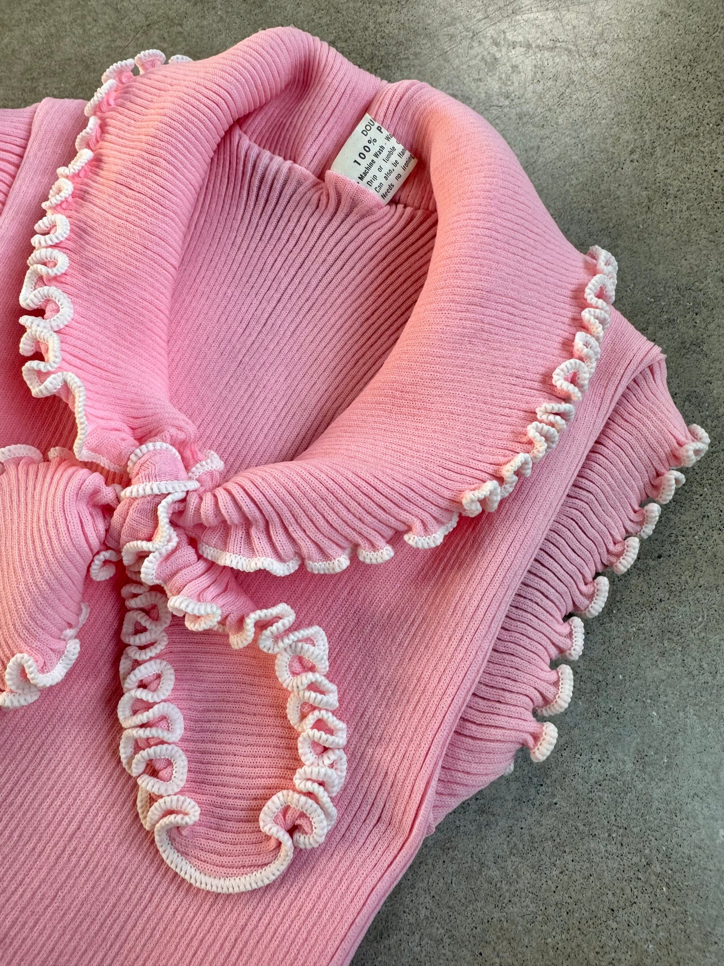 Vintage 1970s Baby Pink Frilled Tie Collar Sleeveless Blouse | Small