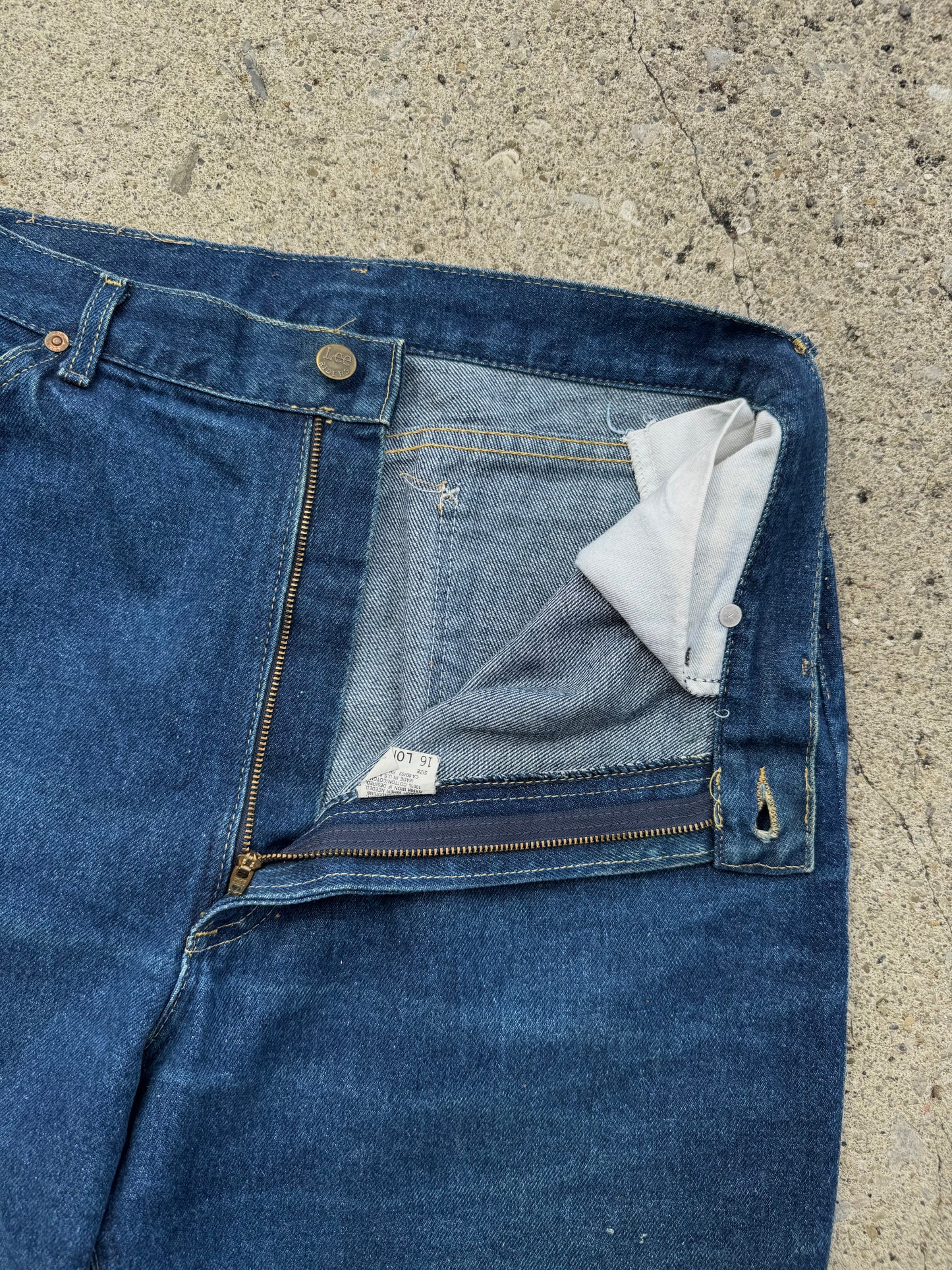 Vintage 1980s Lee Dark Wash High Waisted Jeans | Waist 31”