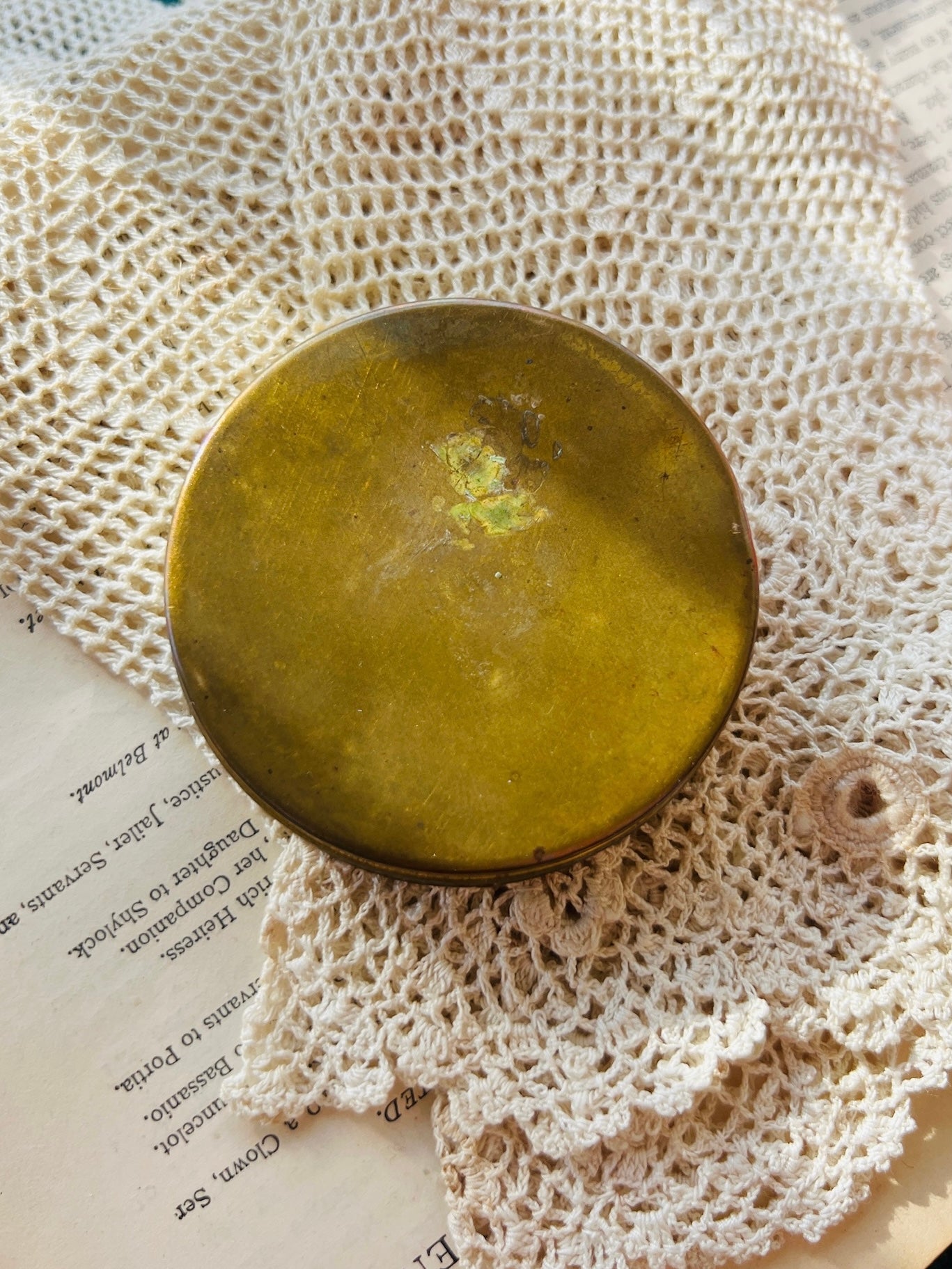 Vintage 1930s Deere Gilded Brass Makeup Compact