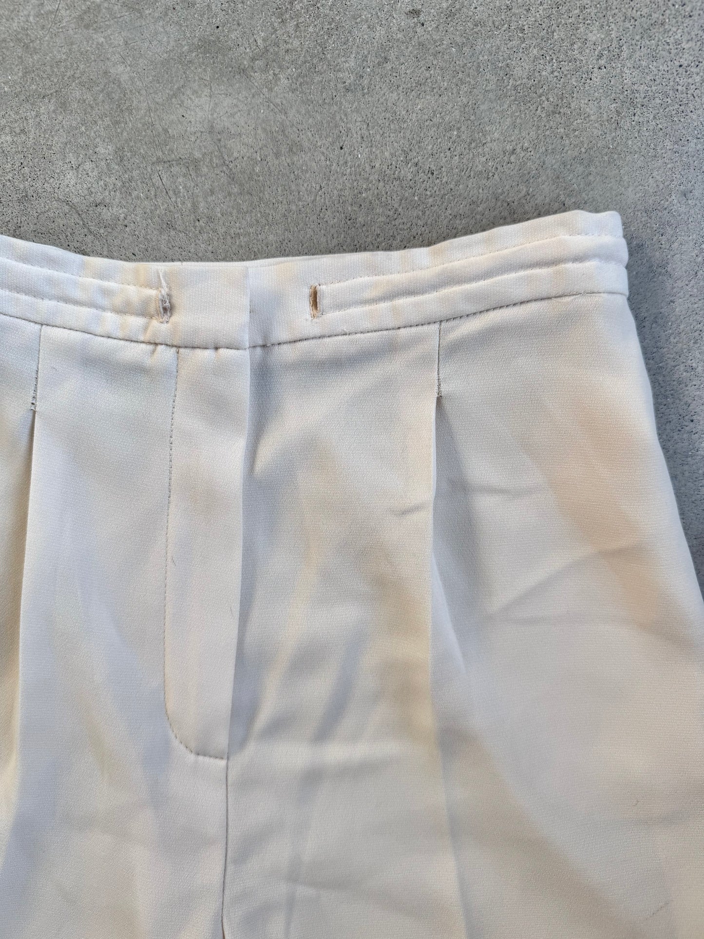 Vintage 1990s Harvé Benard Cream Two-Piece Pant Suit | Small