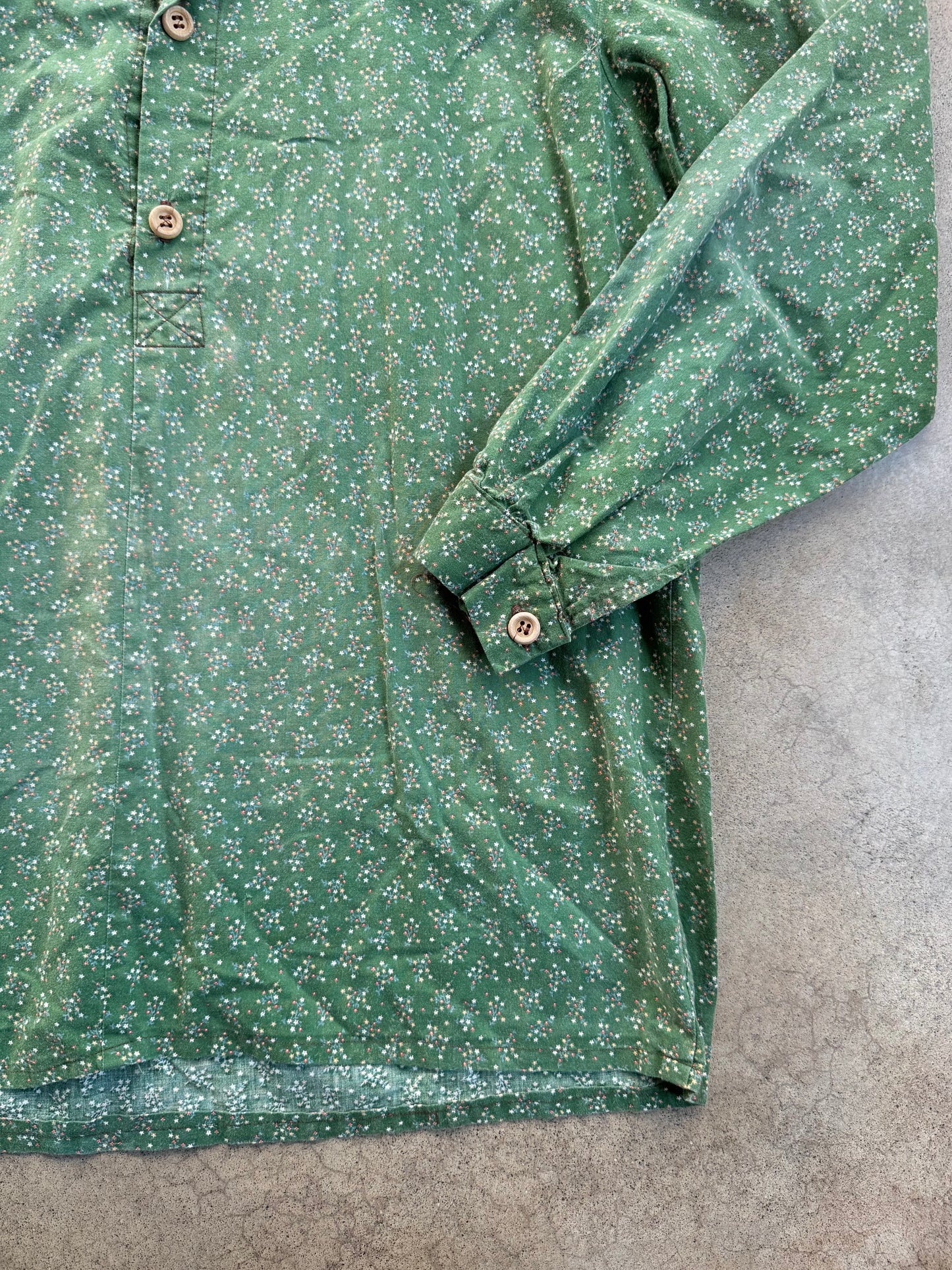 Vintage 1960s Handmade Green Floral Half Button Collared Shirt | Large