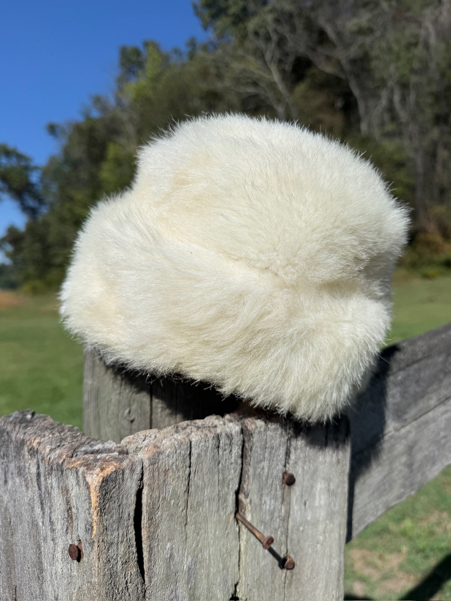 Vintage 1960s White Faux Fur Winter Hat