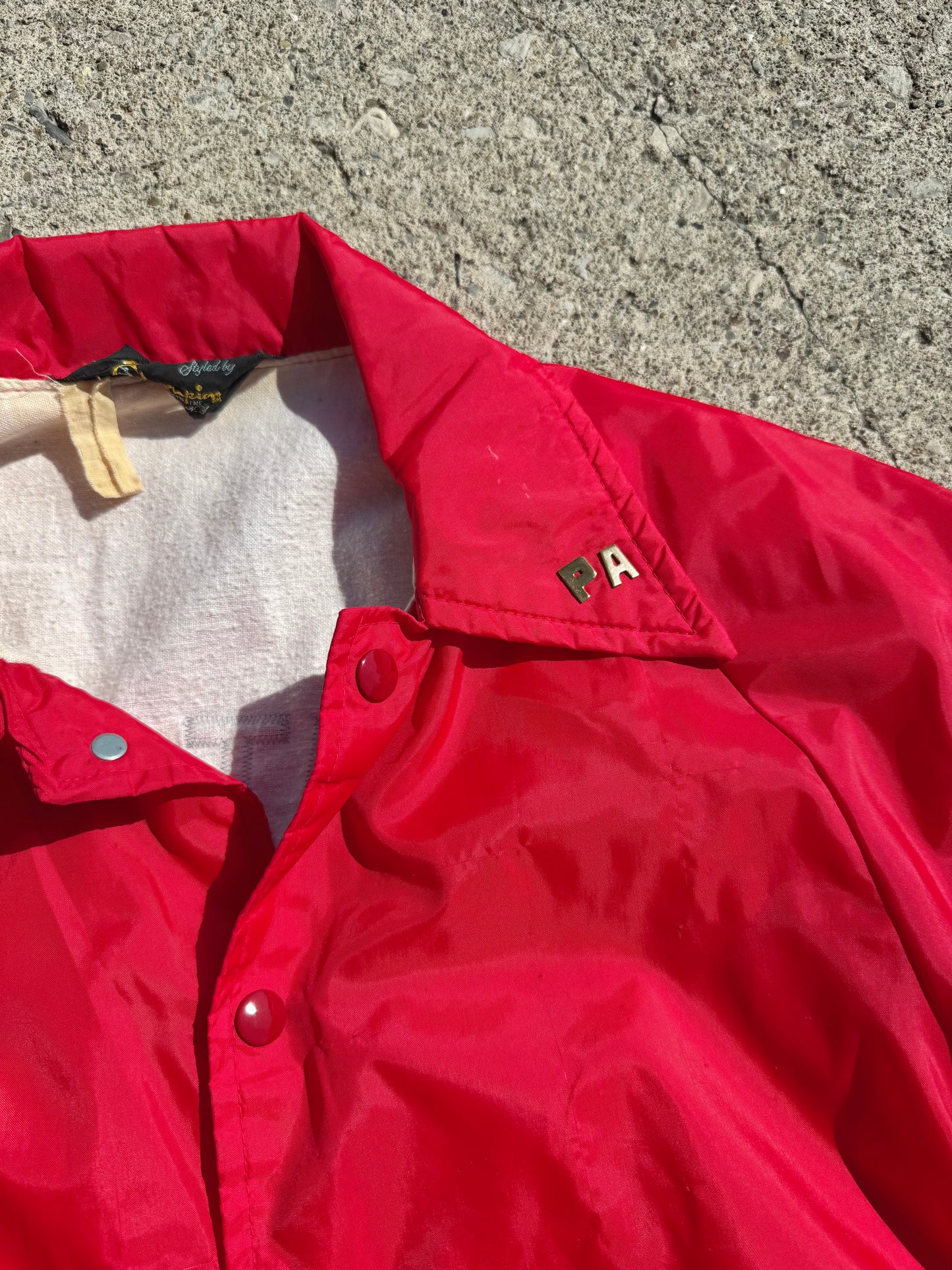 Vintage 1970s Walnut Ridge Scots Windbreaker Jacket | Small