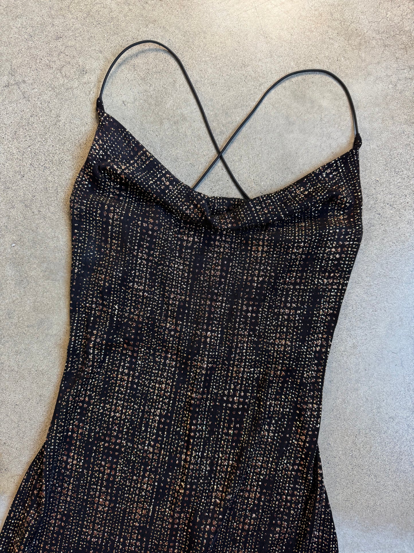 Vintage 1990s/2000s Wet Seal Black & Gold Shimmer Bodycon Open Back Dress | Medium