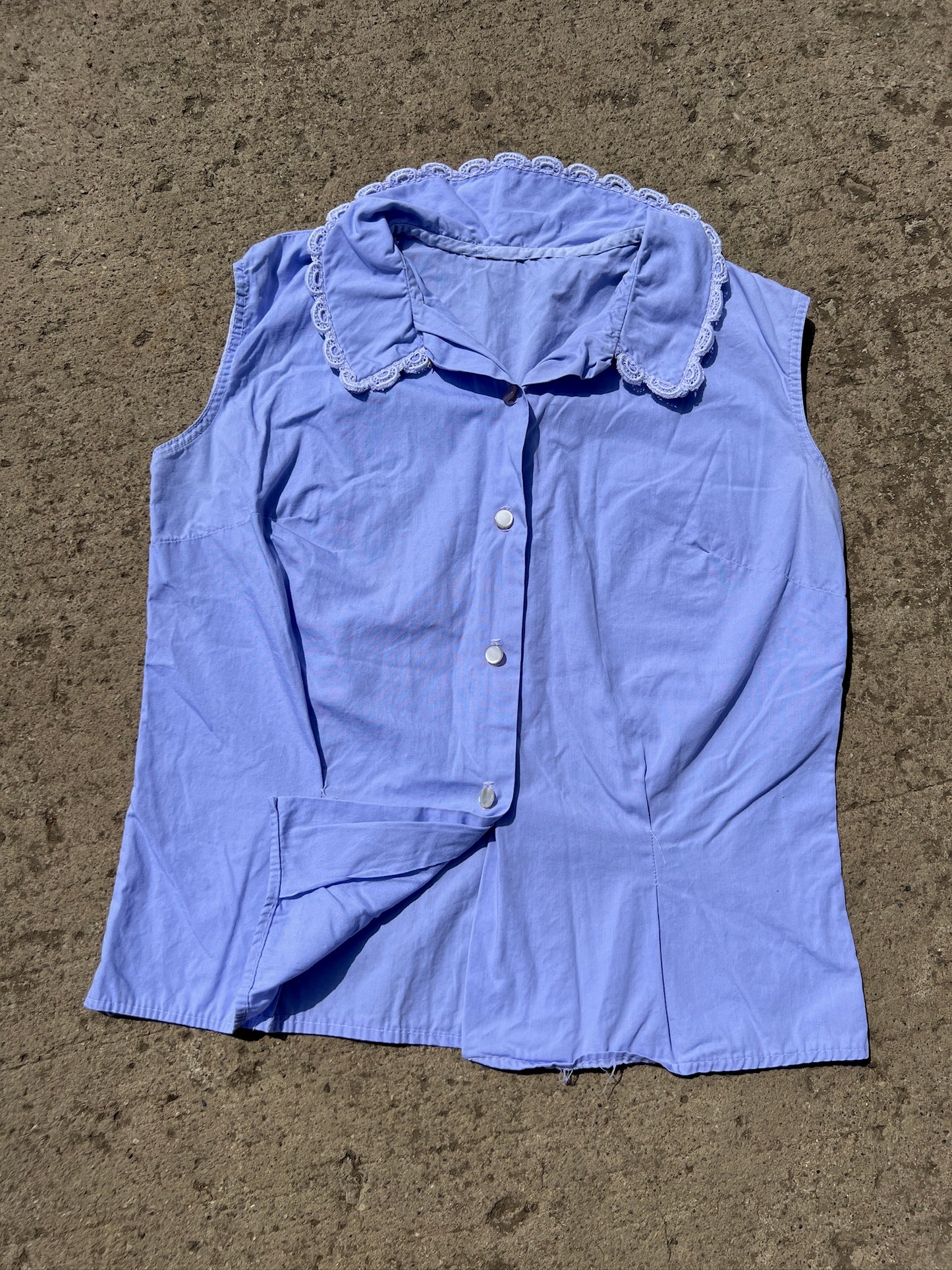 Vintage 1950s Lavender Frill Collar Sleeveless Blouse | Small