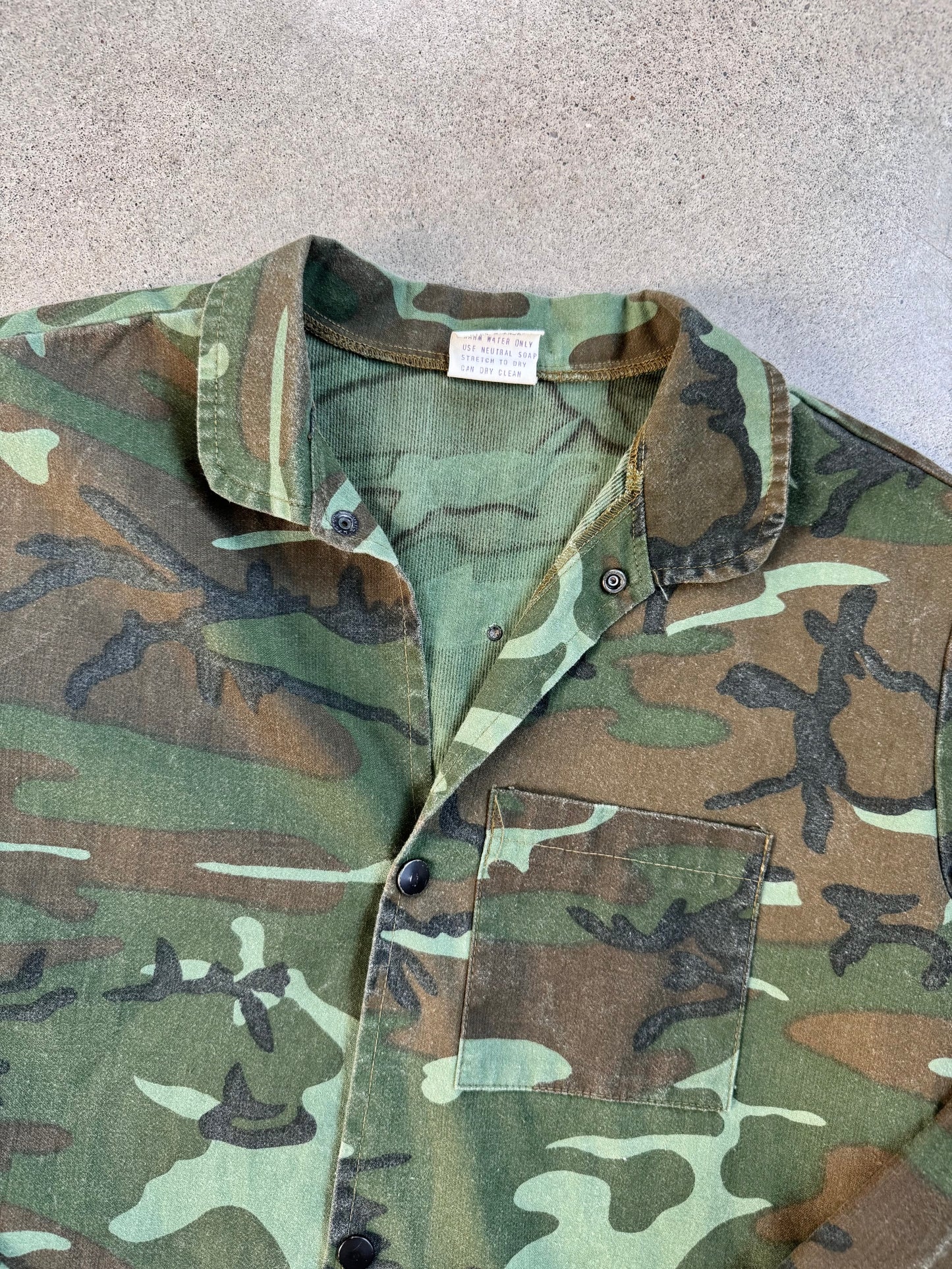 Vintage 1960s Camouflage Cotton Jacket | Medium