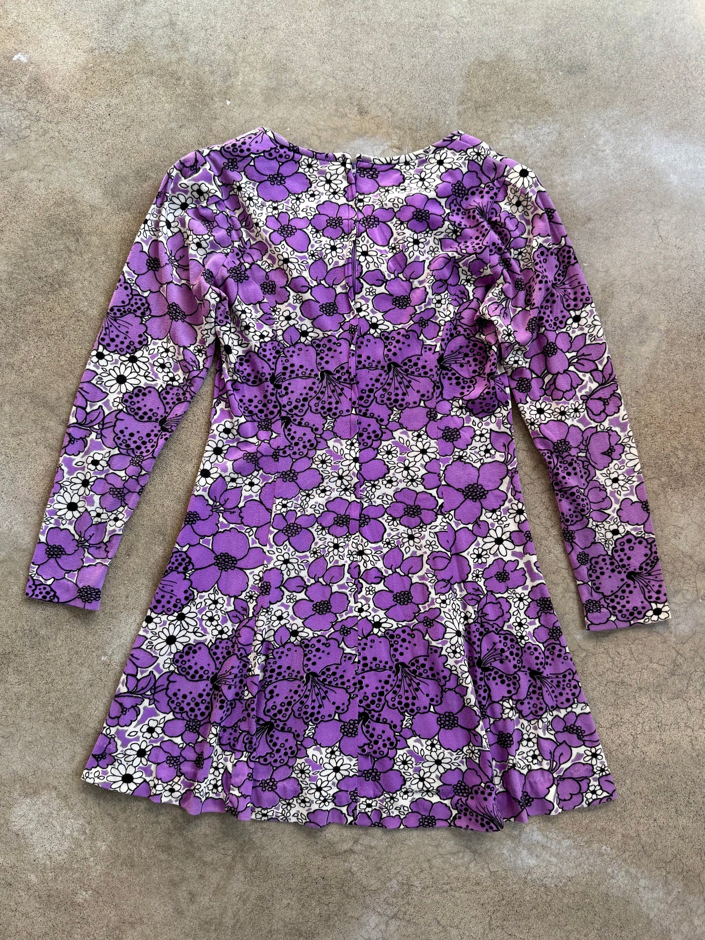 Vintage 1960s Patty O'Neil Purple Floral Long Sleeve Mini Dress | Medium